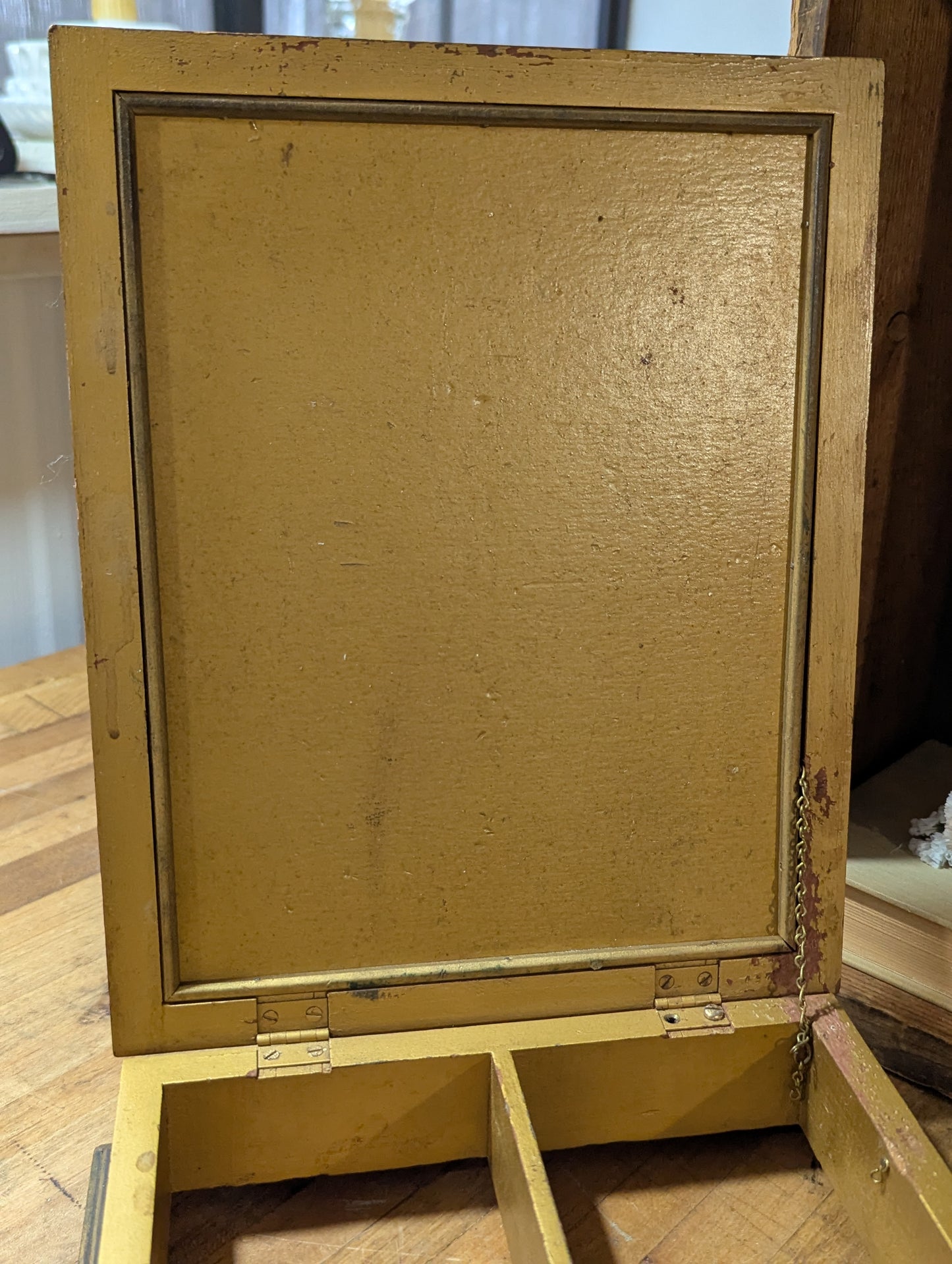 Floral hinged box