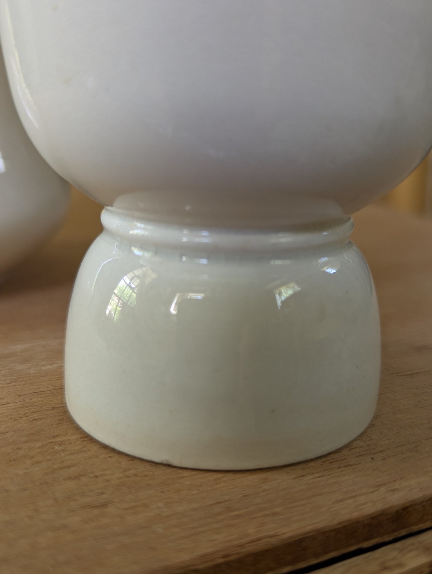 Homer Laughlin creamer and egg cup 2pc