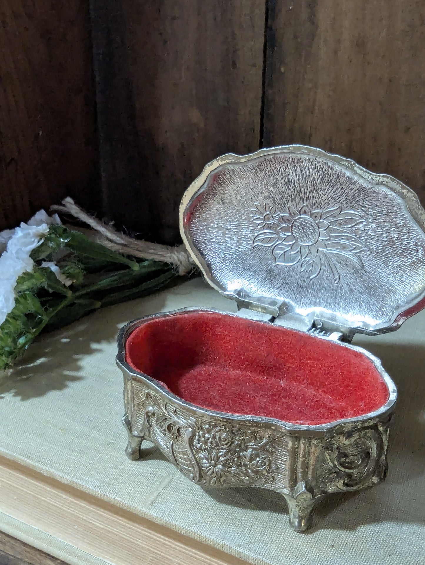 Japan jewelry casket