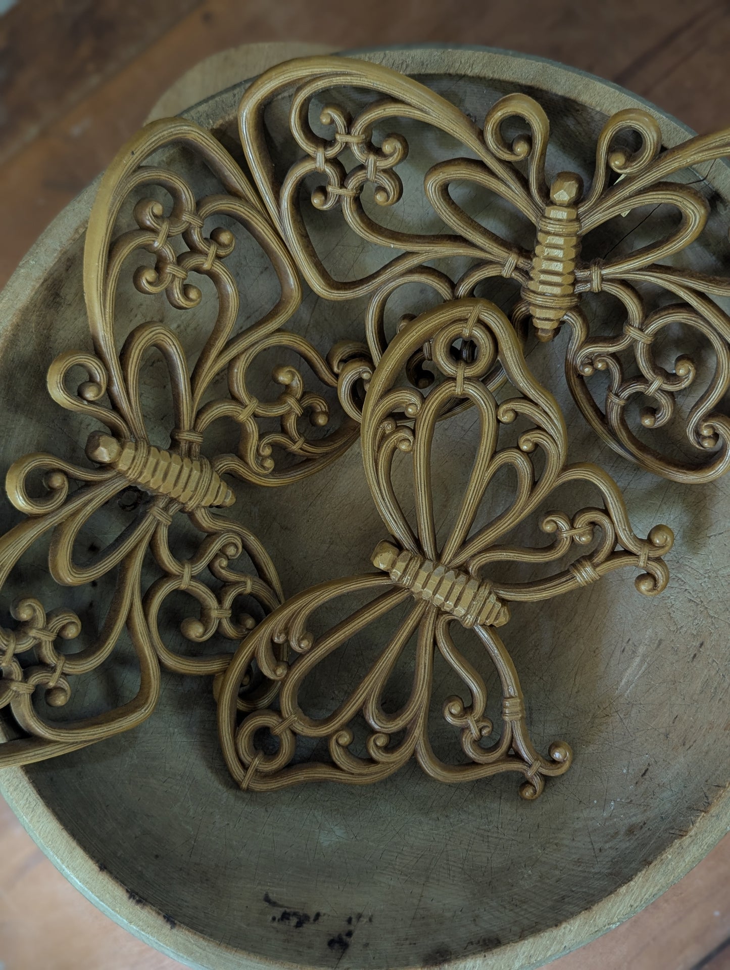 Syroco butterfly wall decor