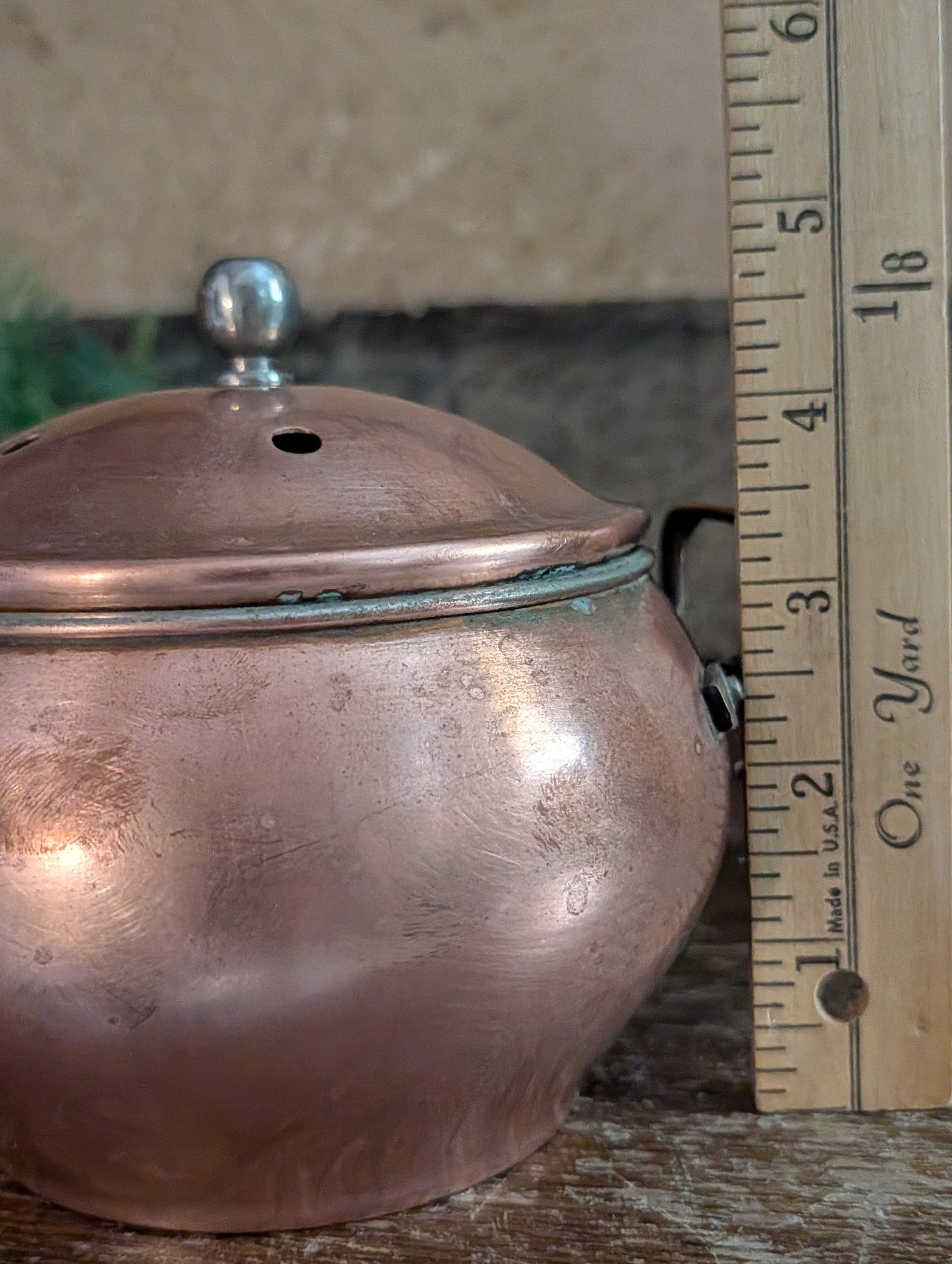 Copper simmer pot
