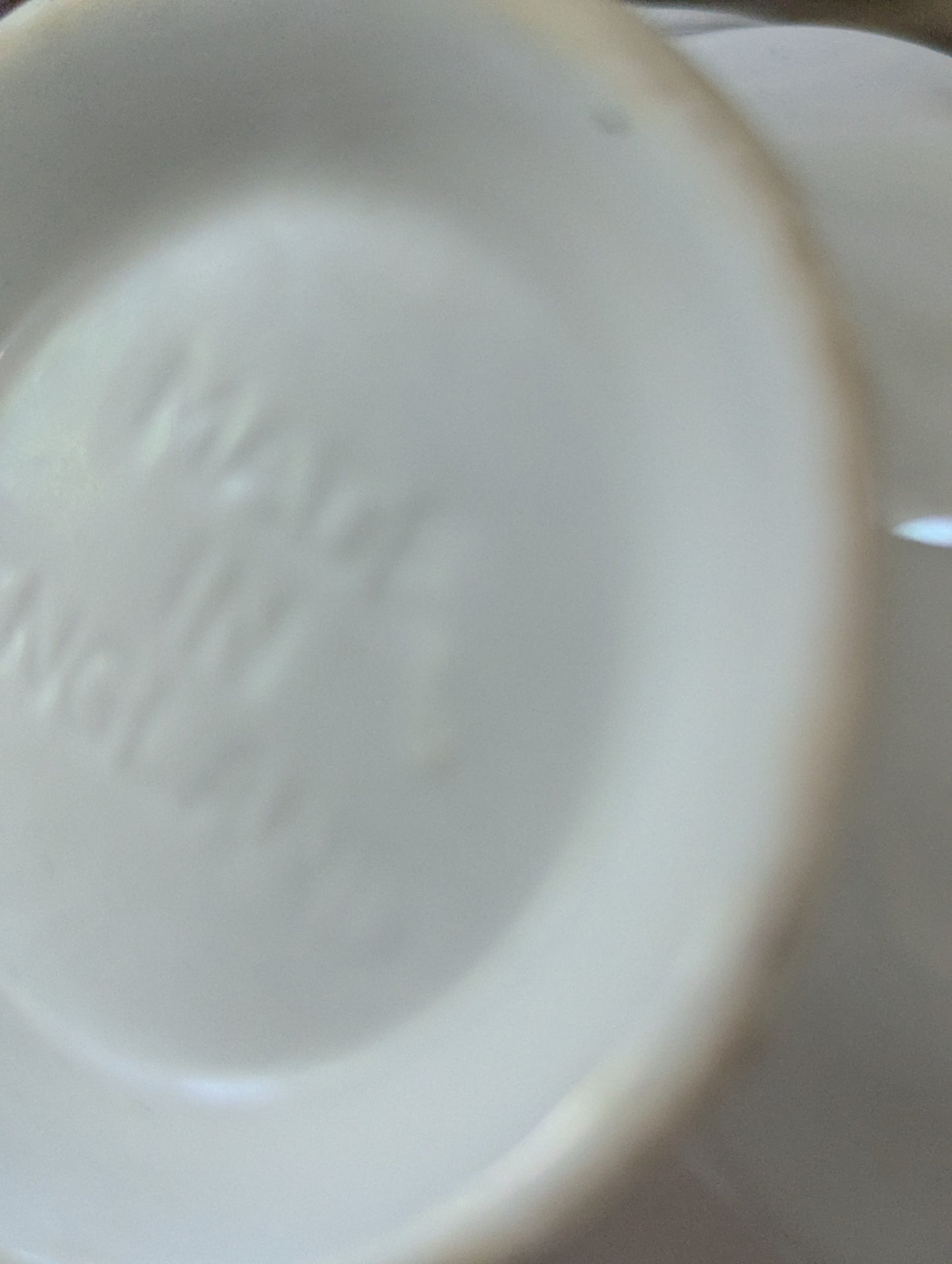English cream and sugar