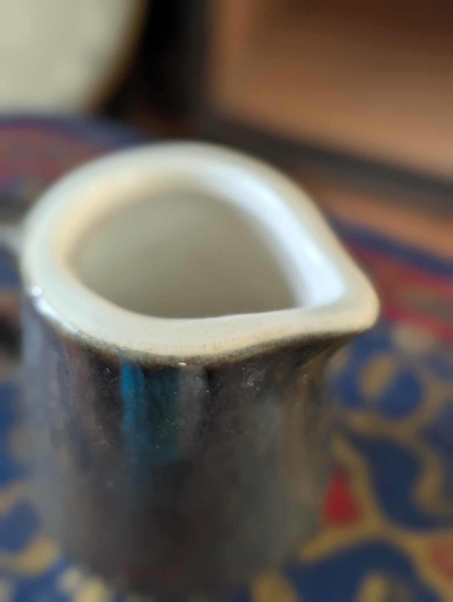 Hall creamer