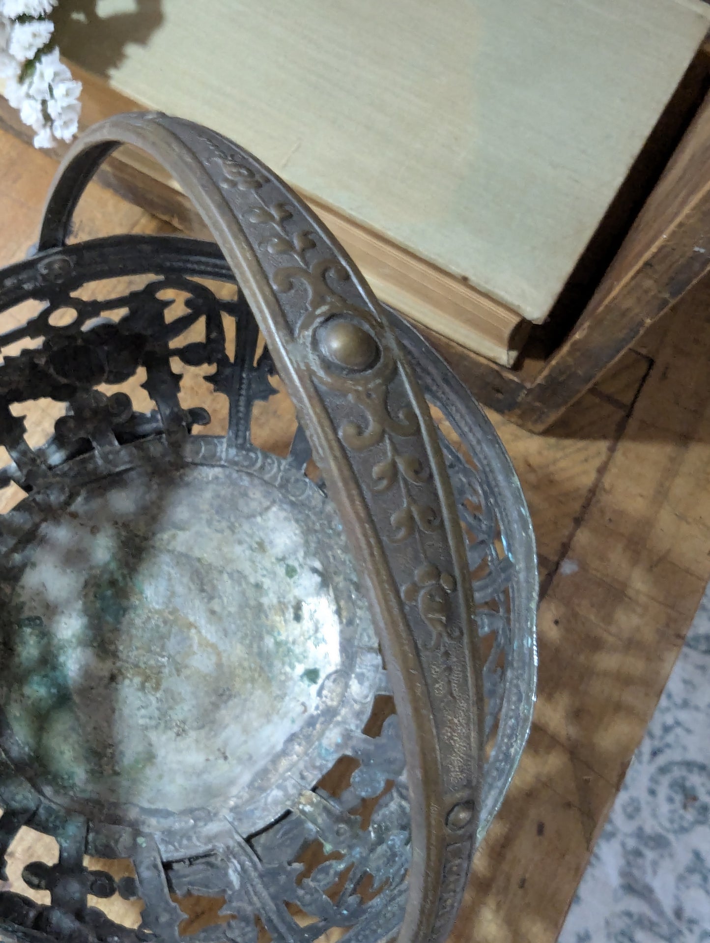 Handled metal basket