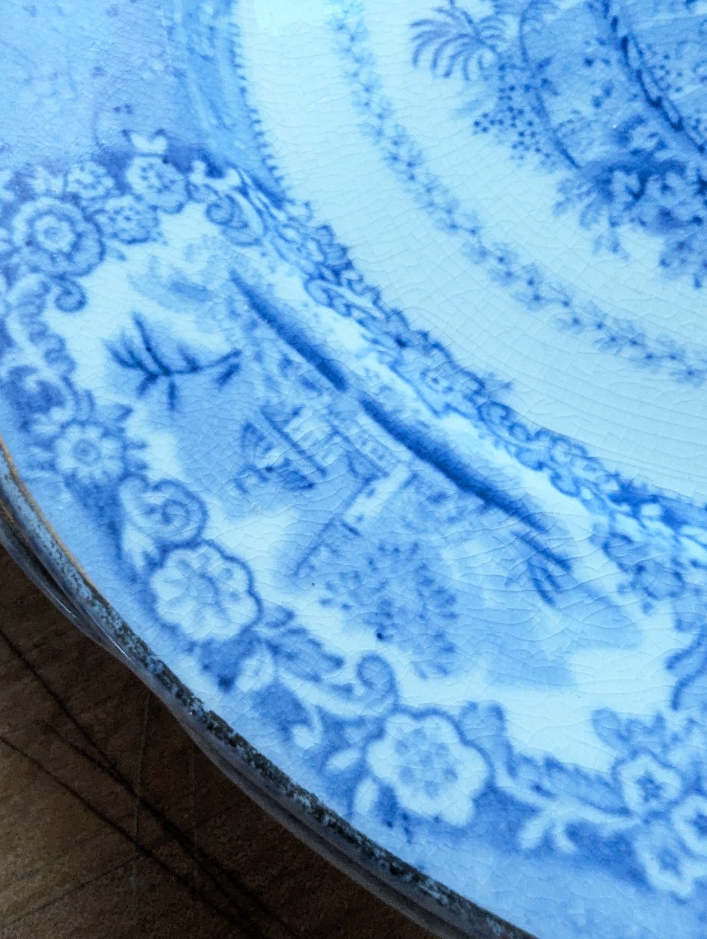 Pair of English transfer ware luncheon plates