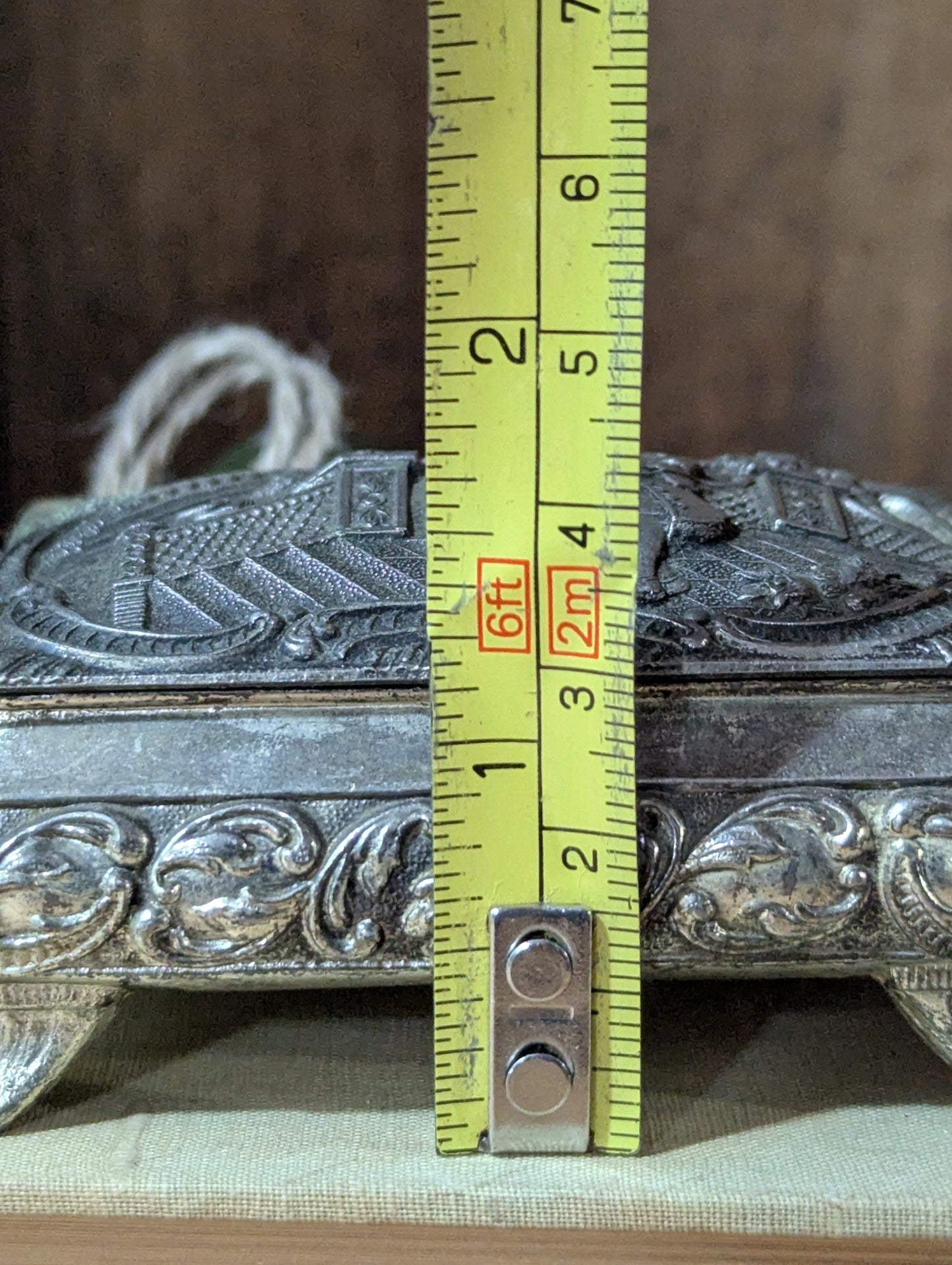 Victorian scene Japan jewelry casket