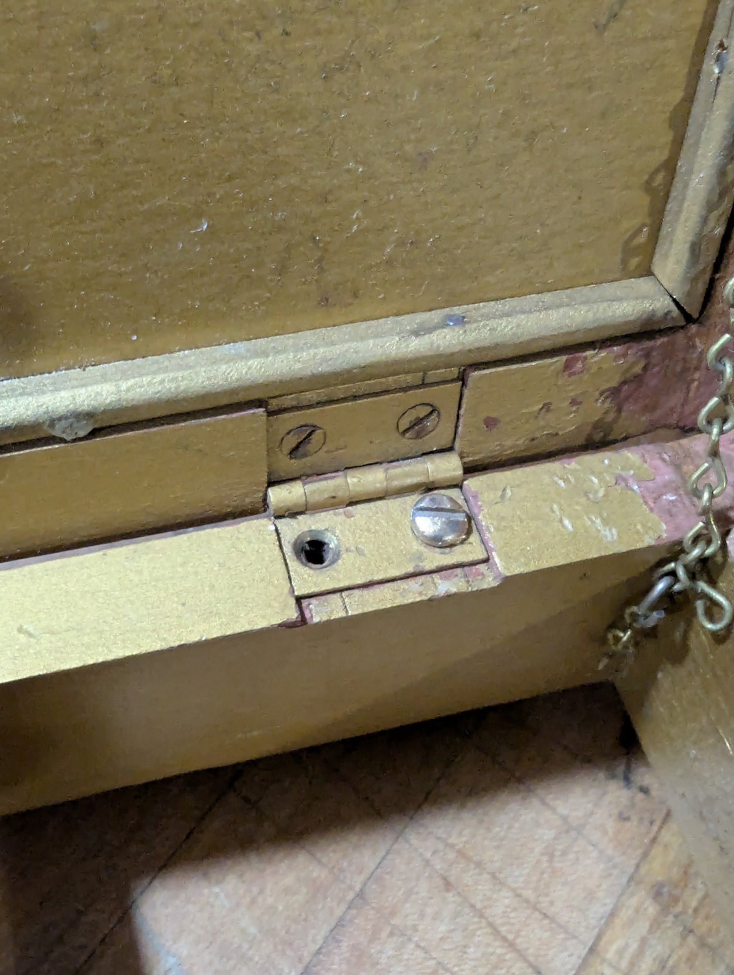 Floral hinged box