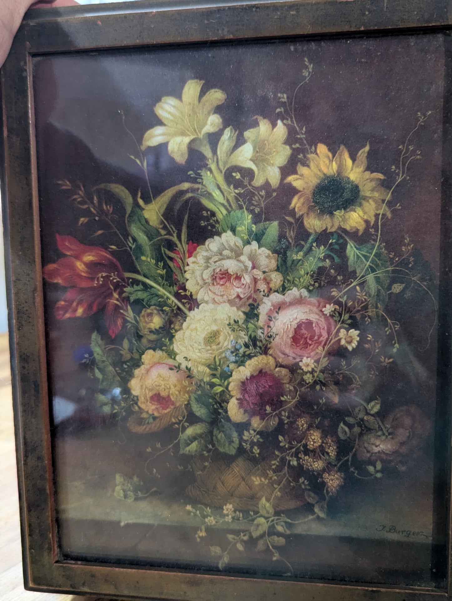 Floral hinged box