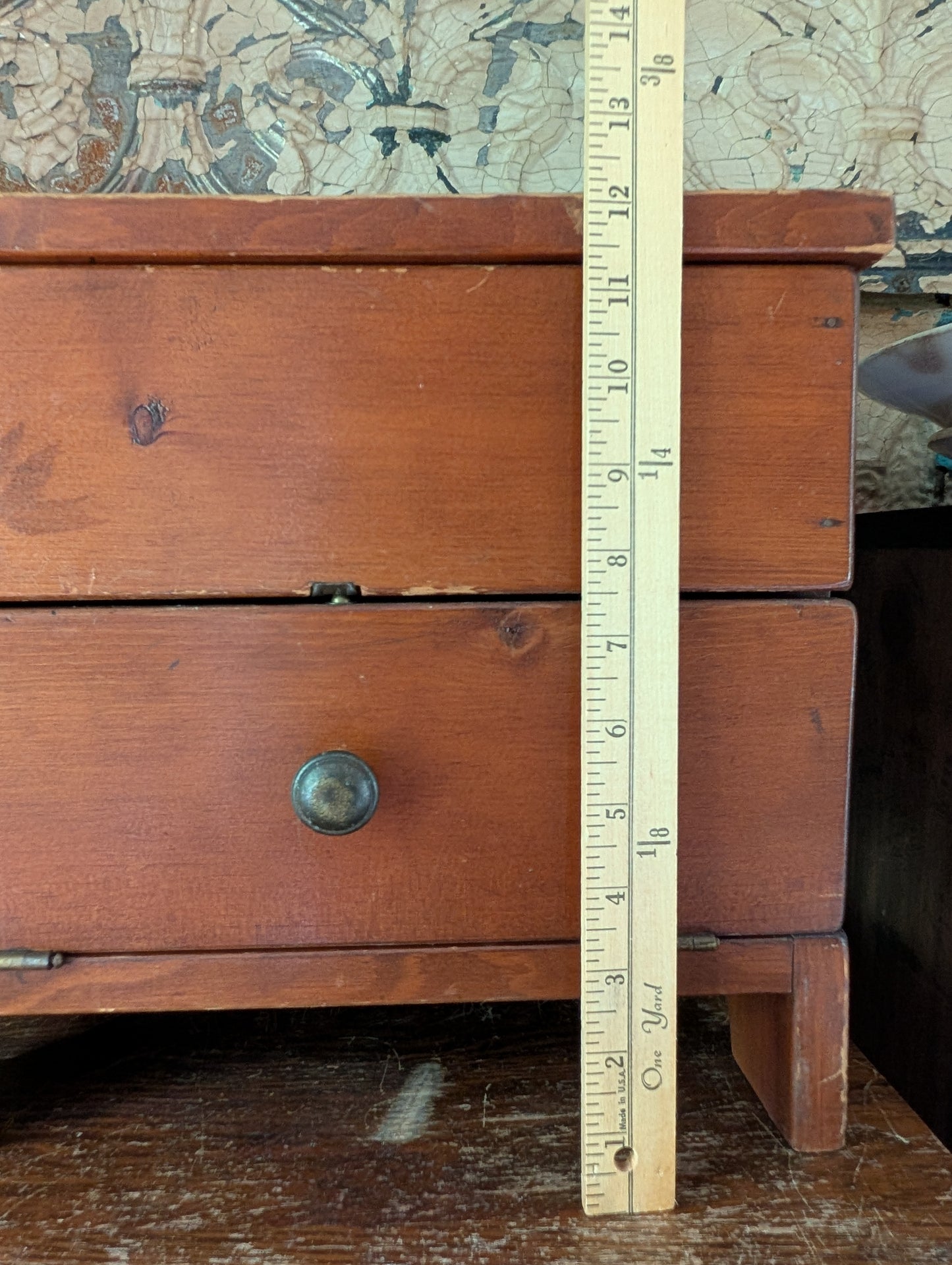 Wood shoe shine box