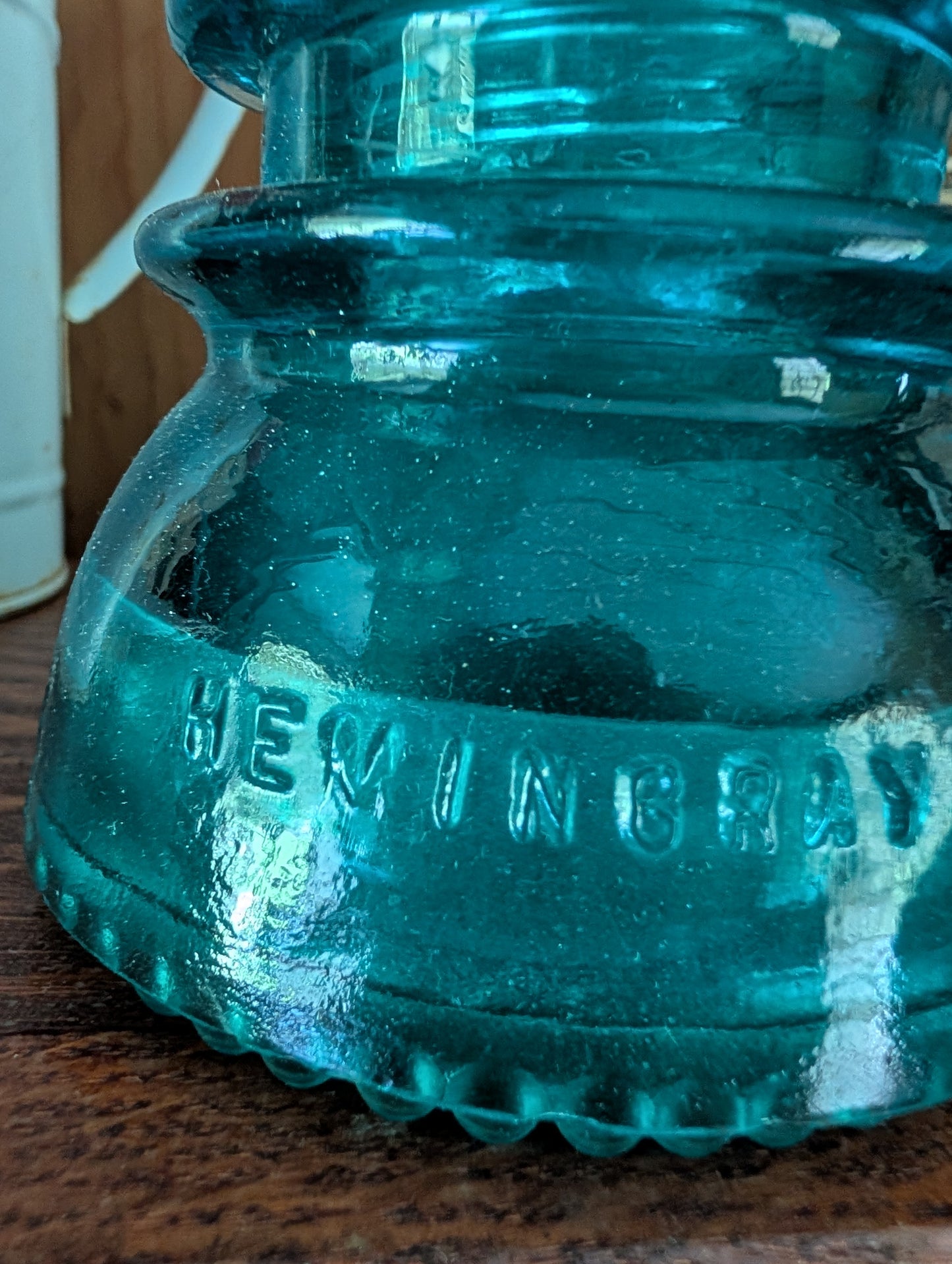 Hemingway insulator