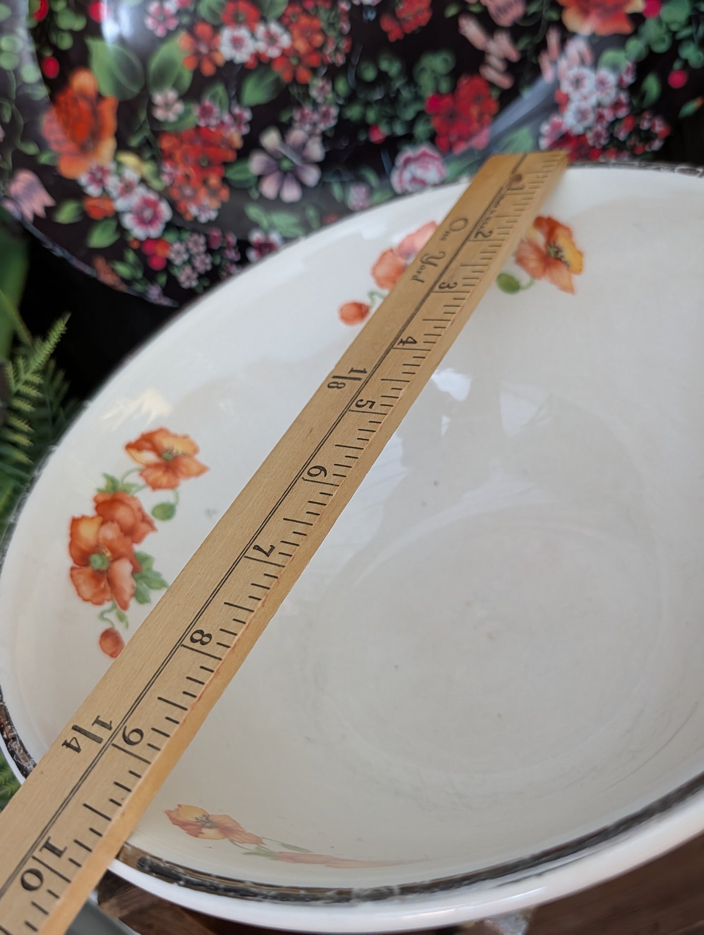 Pair of stoneware bowls