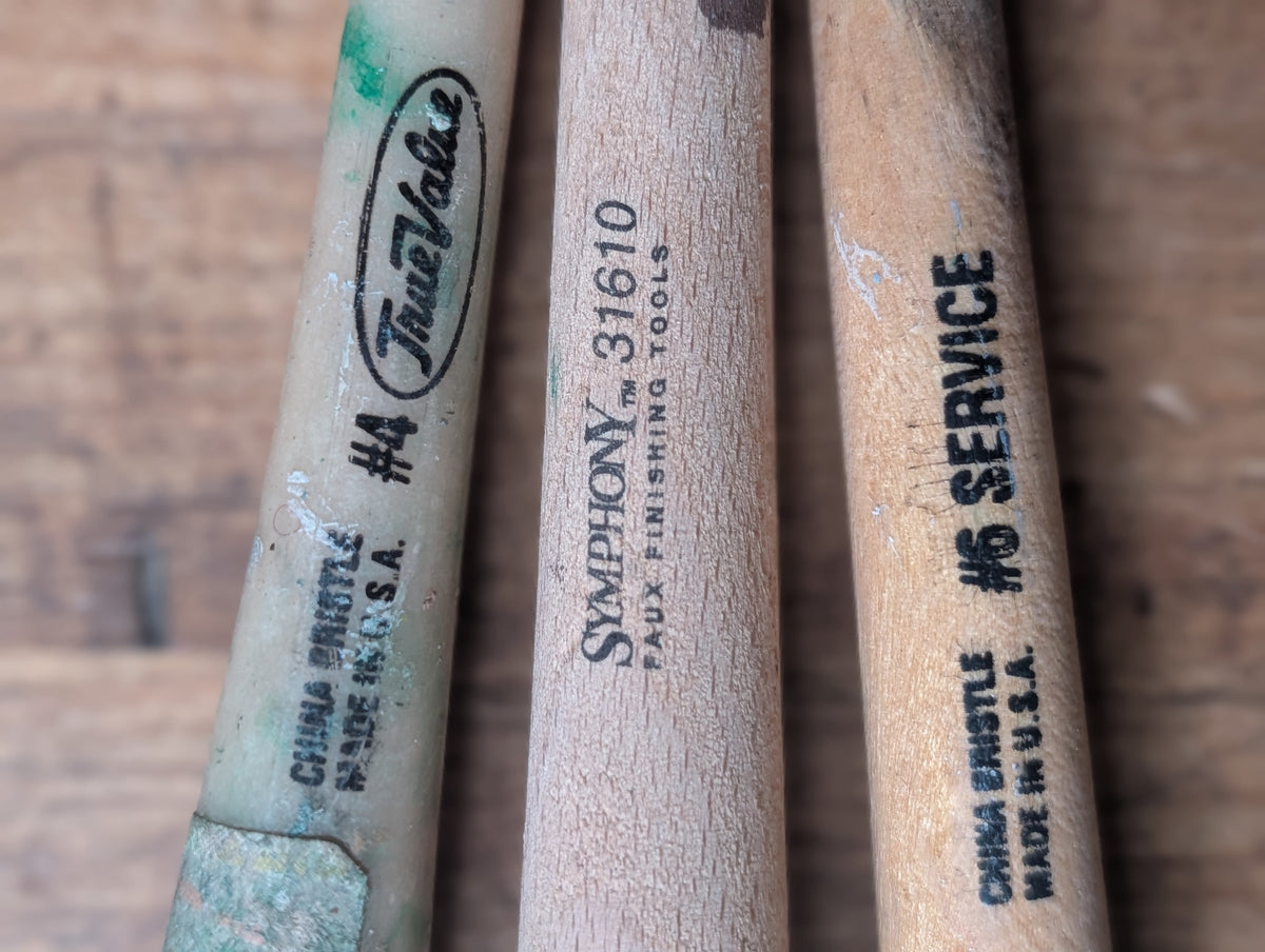 Artist brushes