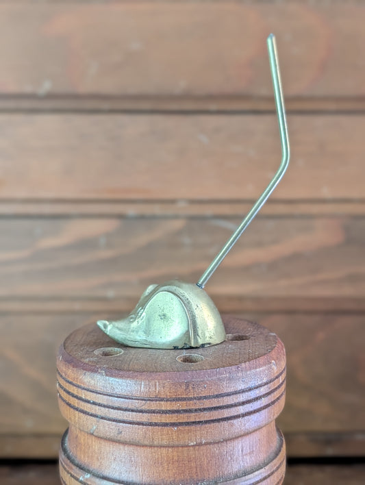 Brass mouse
