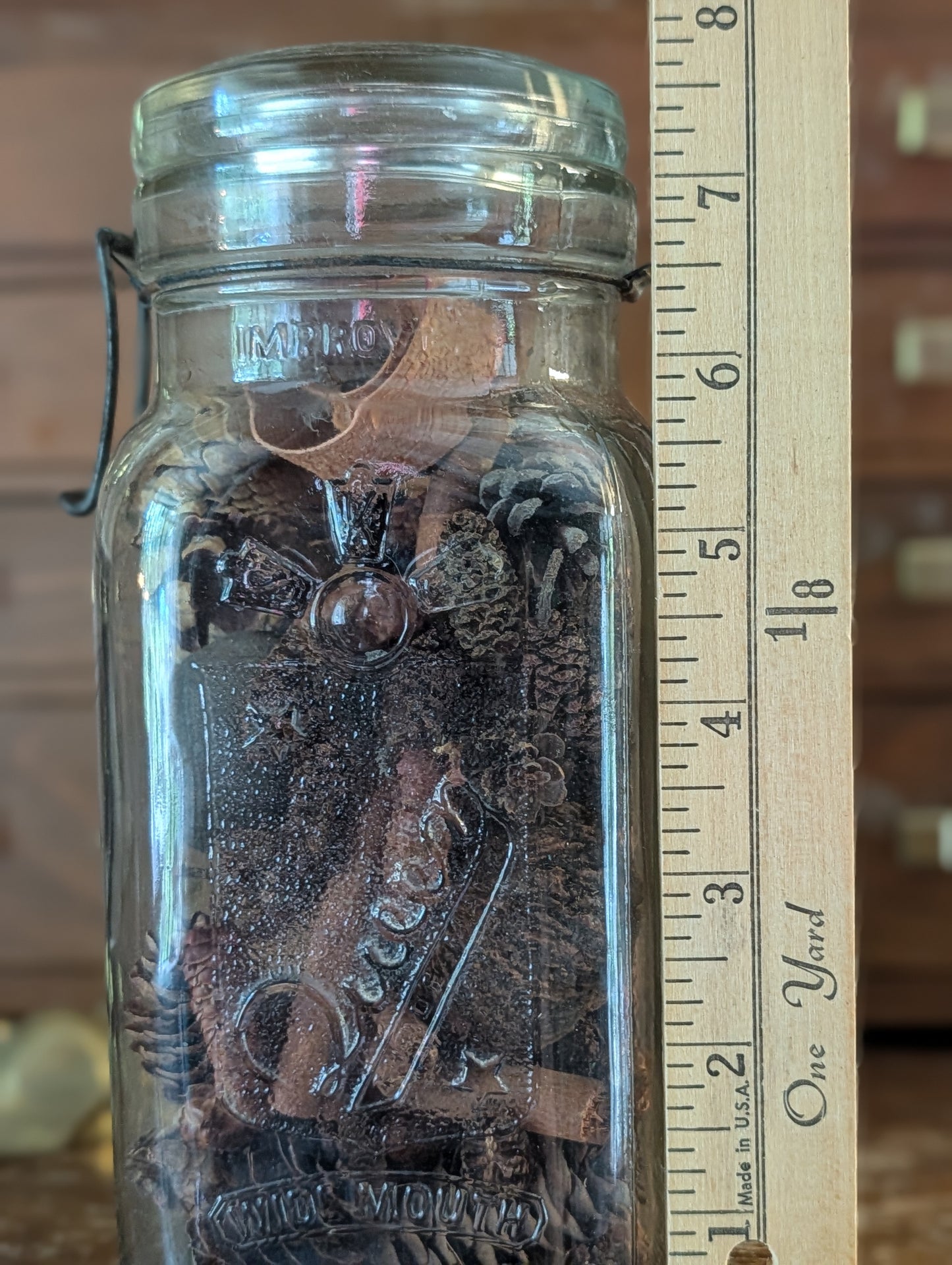 Queen canning jar