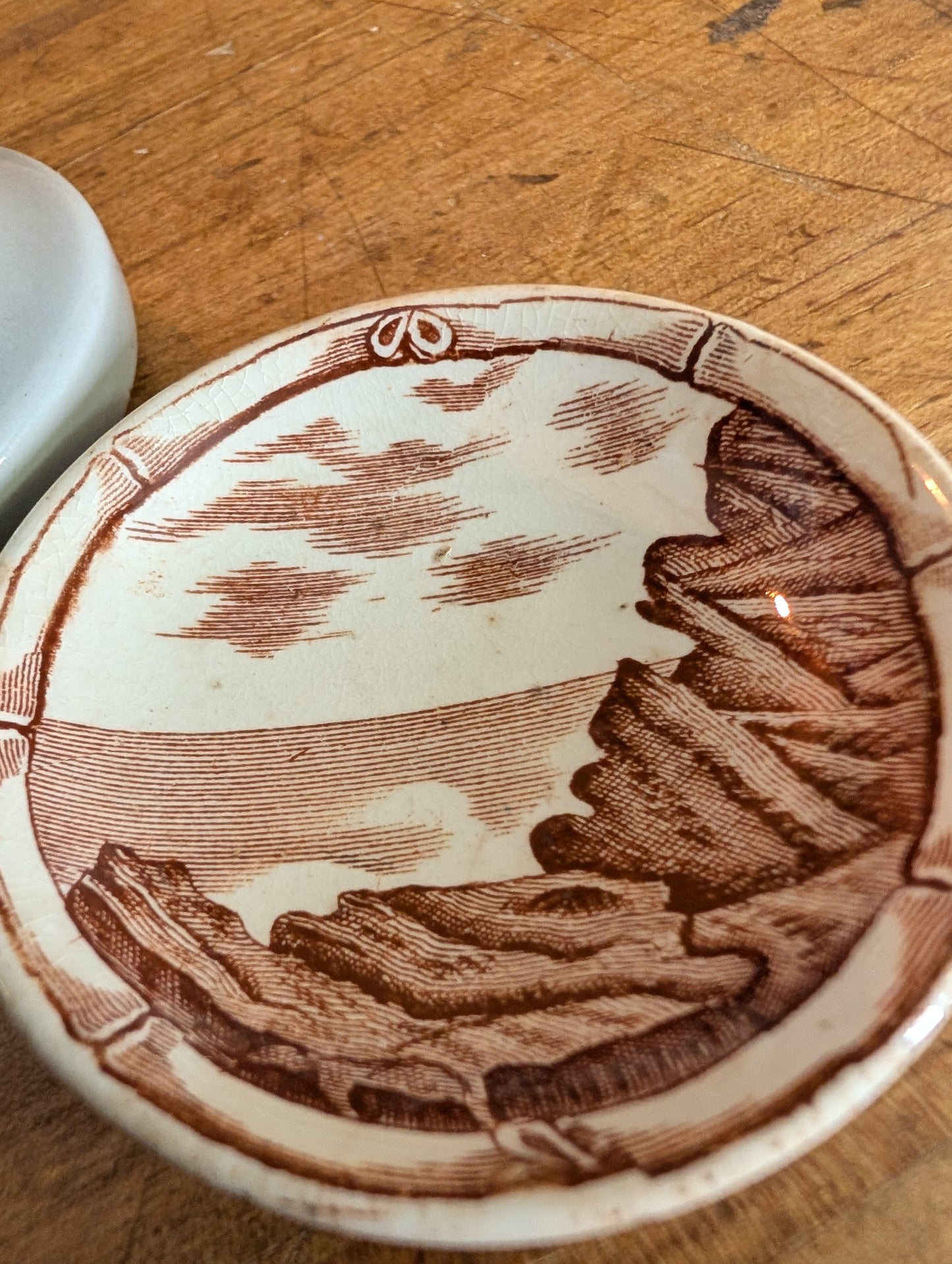 Butter pats/dipping bowls