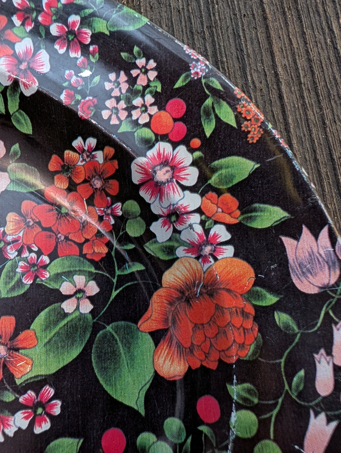 Tin/metal platter