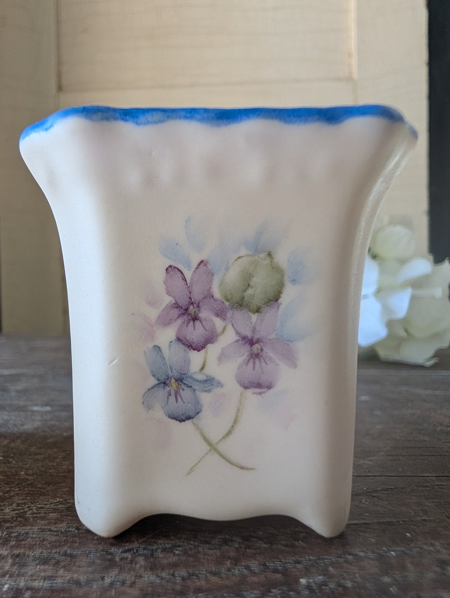 Mini pot with bluebird egg