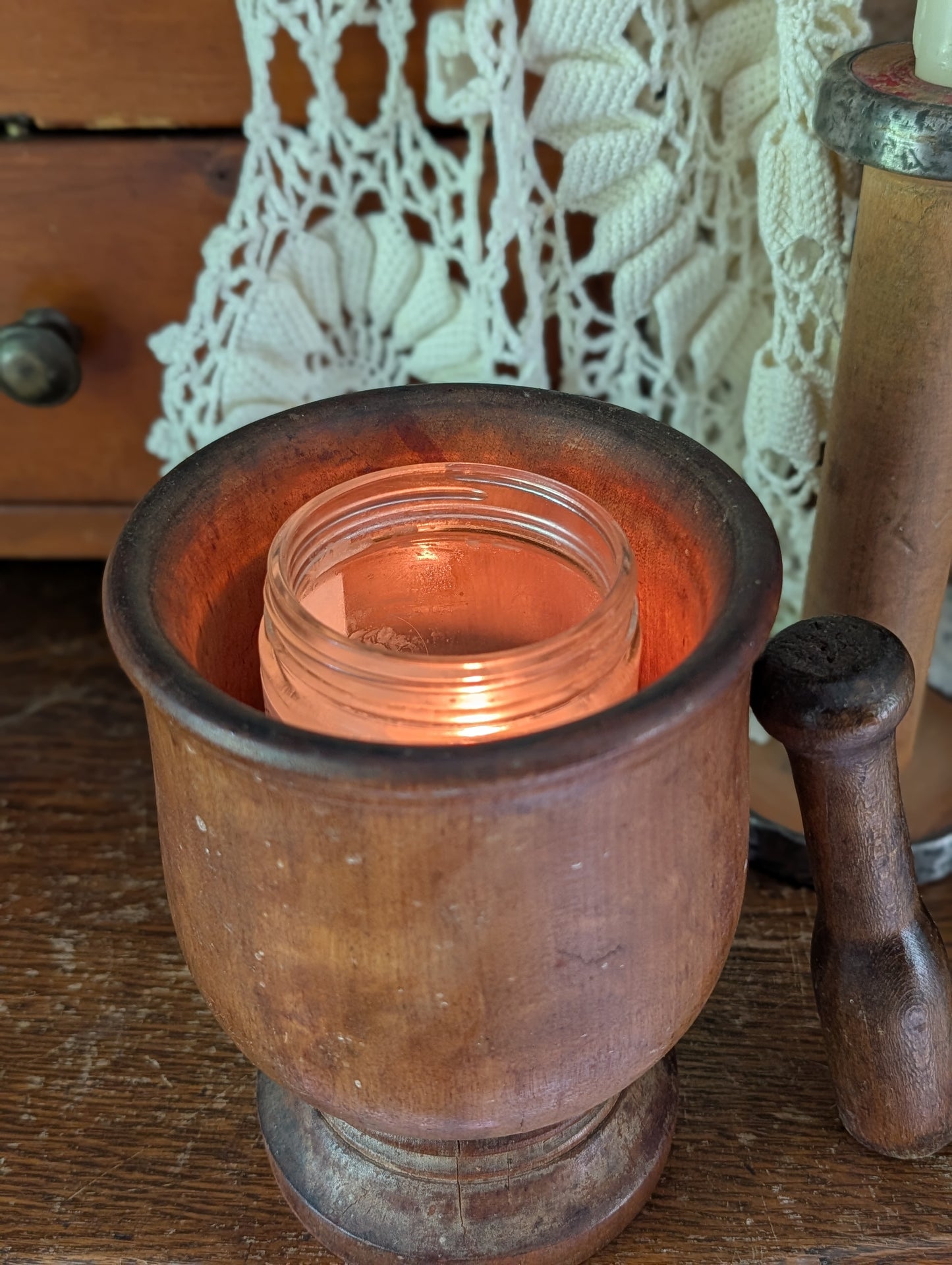 Wood mortar and pestle