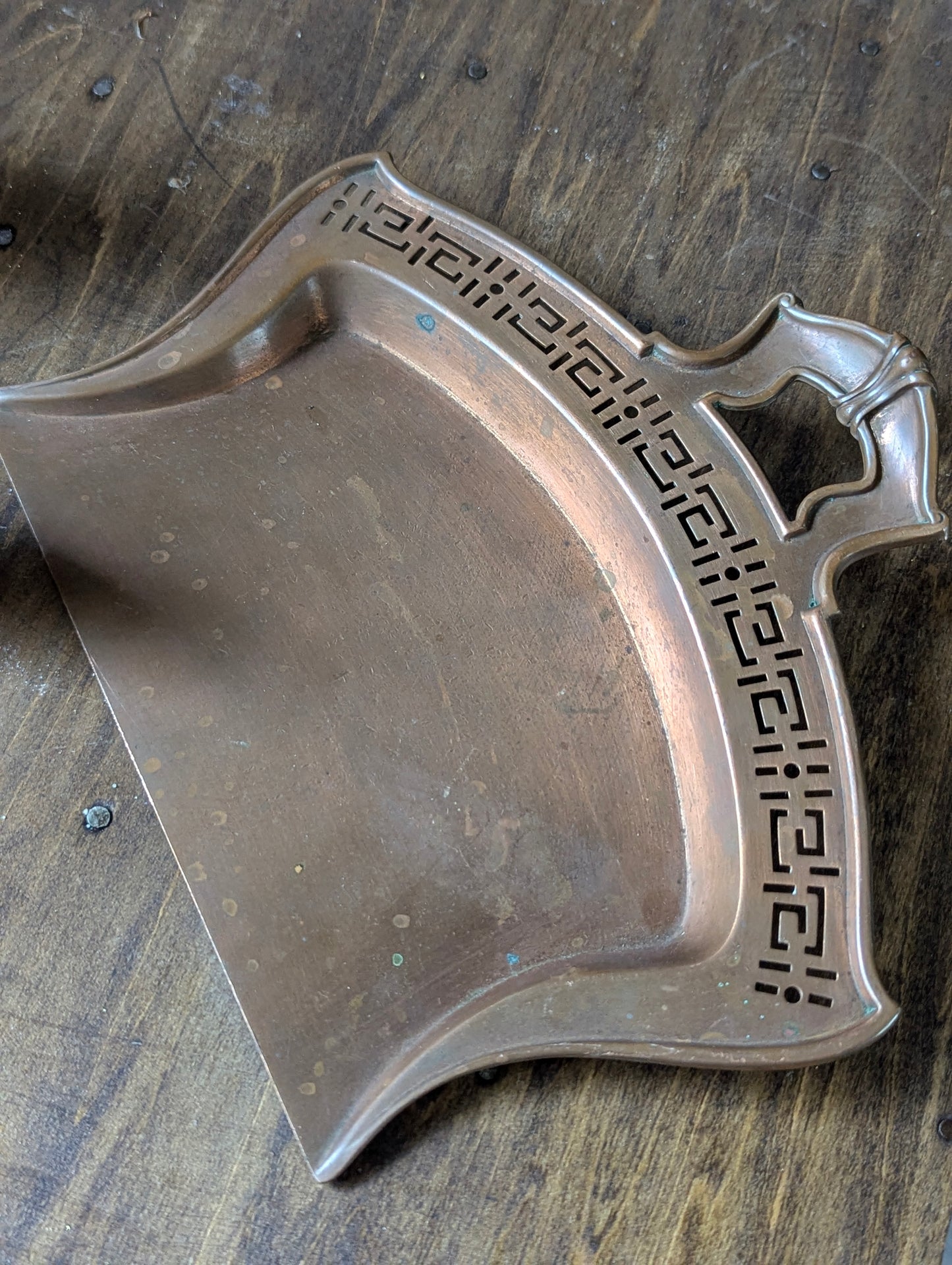 Copper crumb catcher silent butler