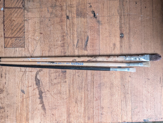 Artist brushes