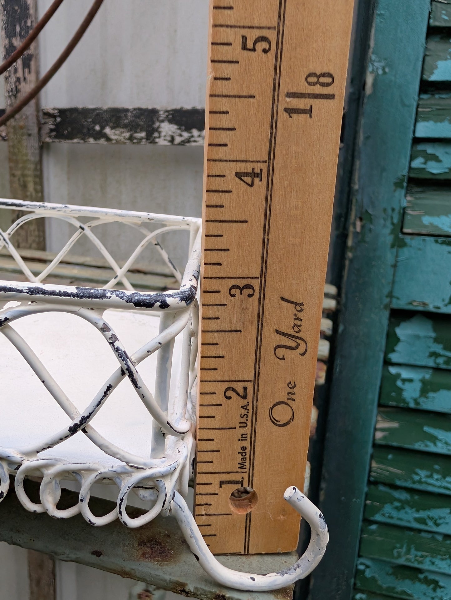 Wire and metal tray