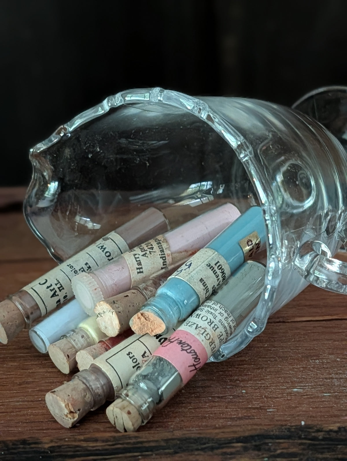 Creamer with pigments