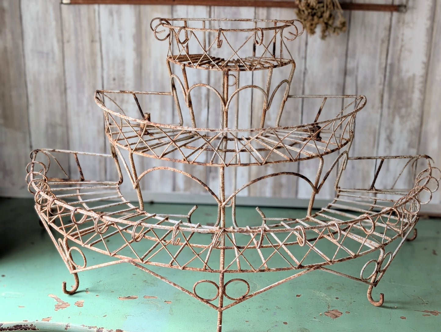 Wire Plant/pot rack/shelf/stand