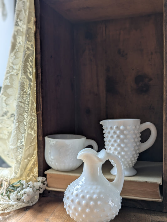 Milk glass collection of 3