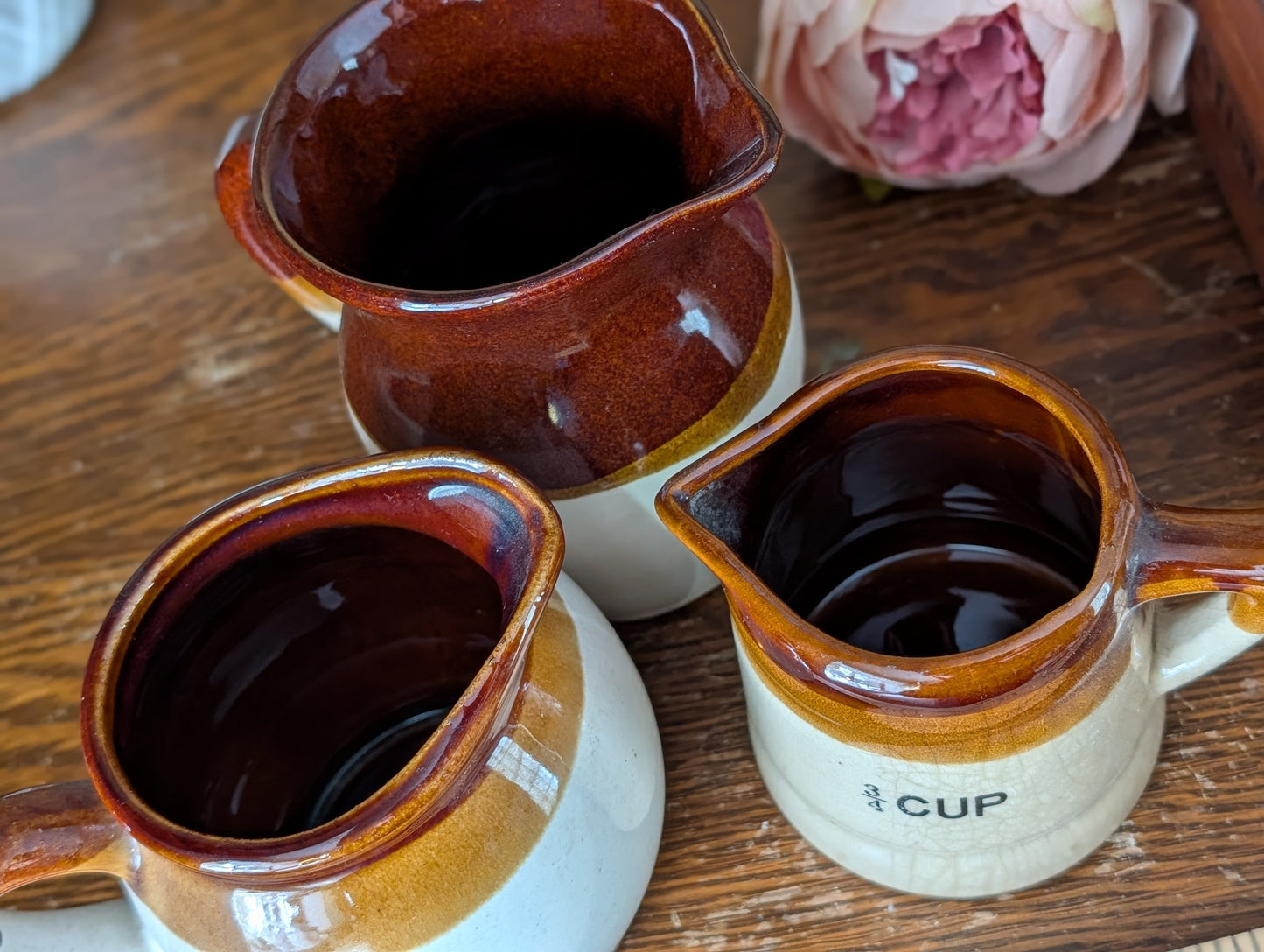 Stoneware creamers