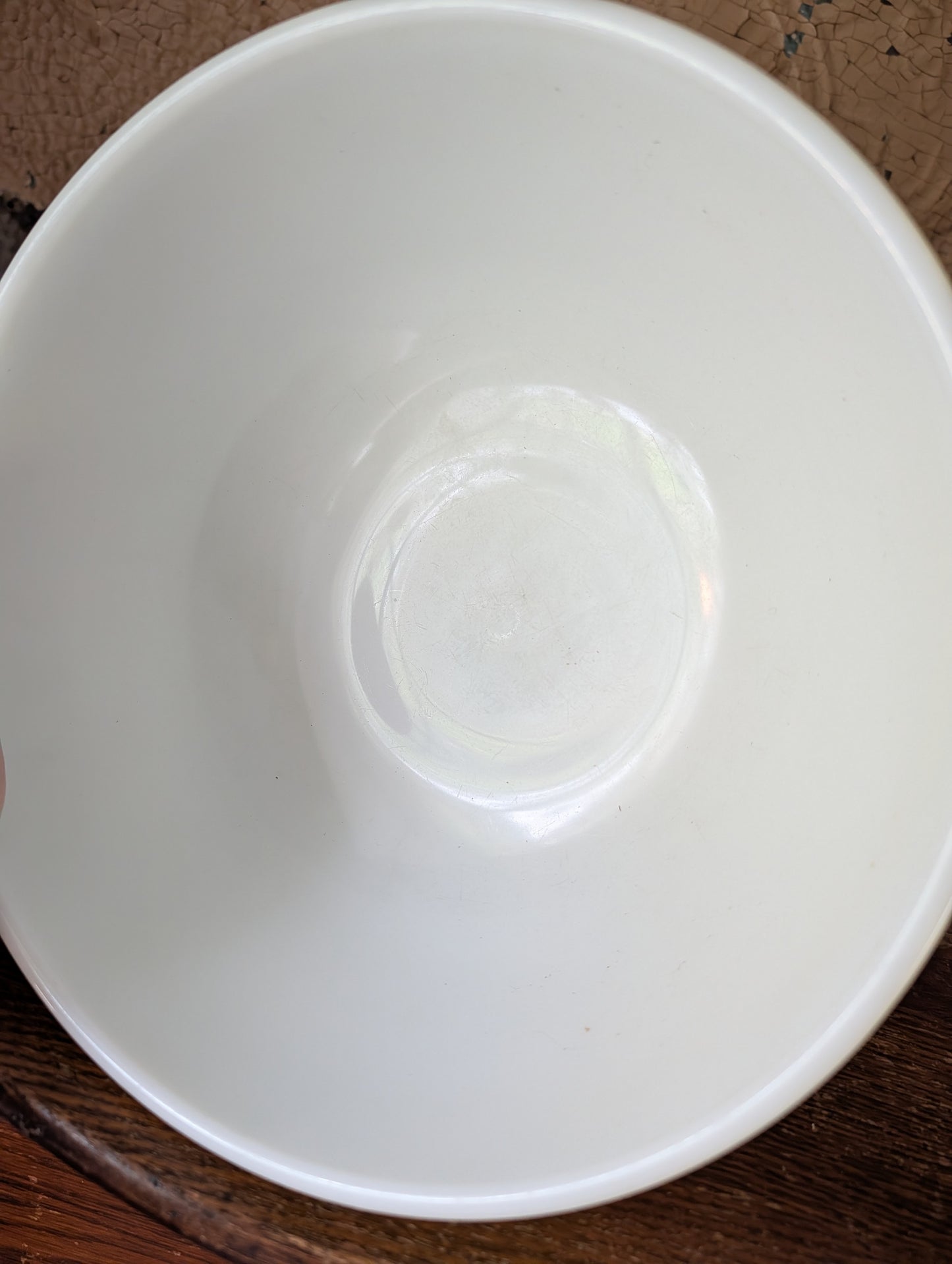 Yellow Pyrex bowl