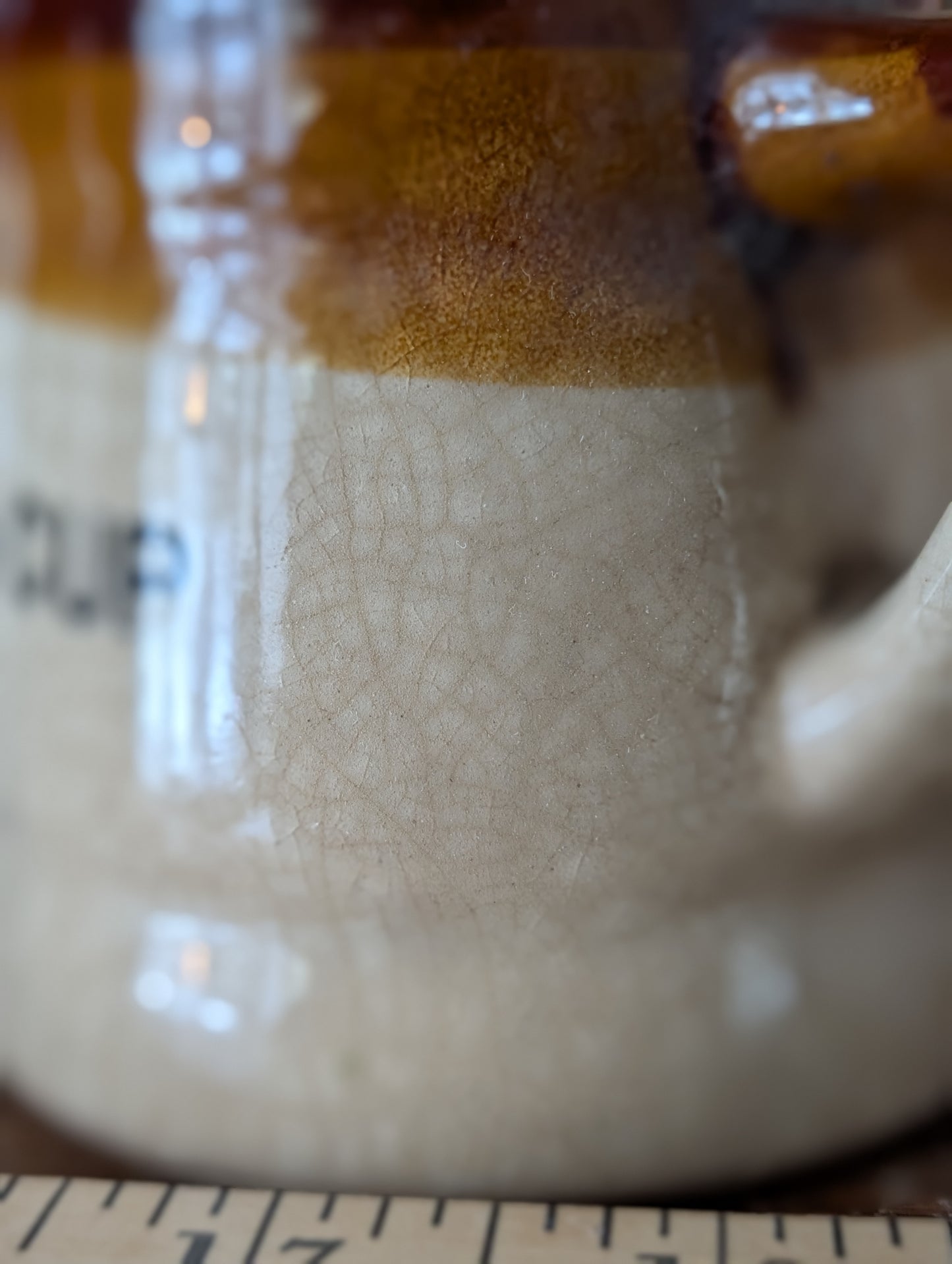 Stoneware creamers