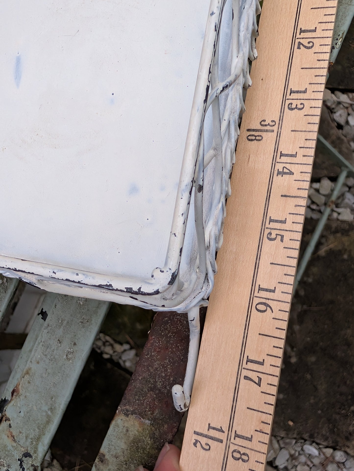 Wire and metal tray