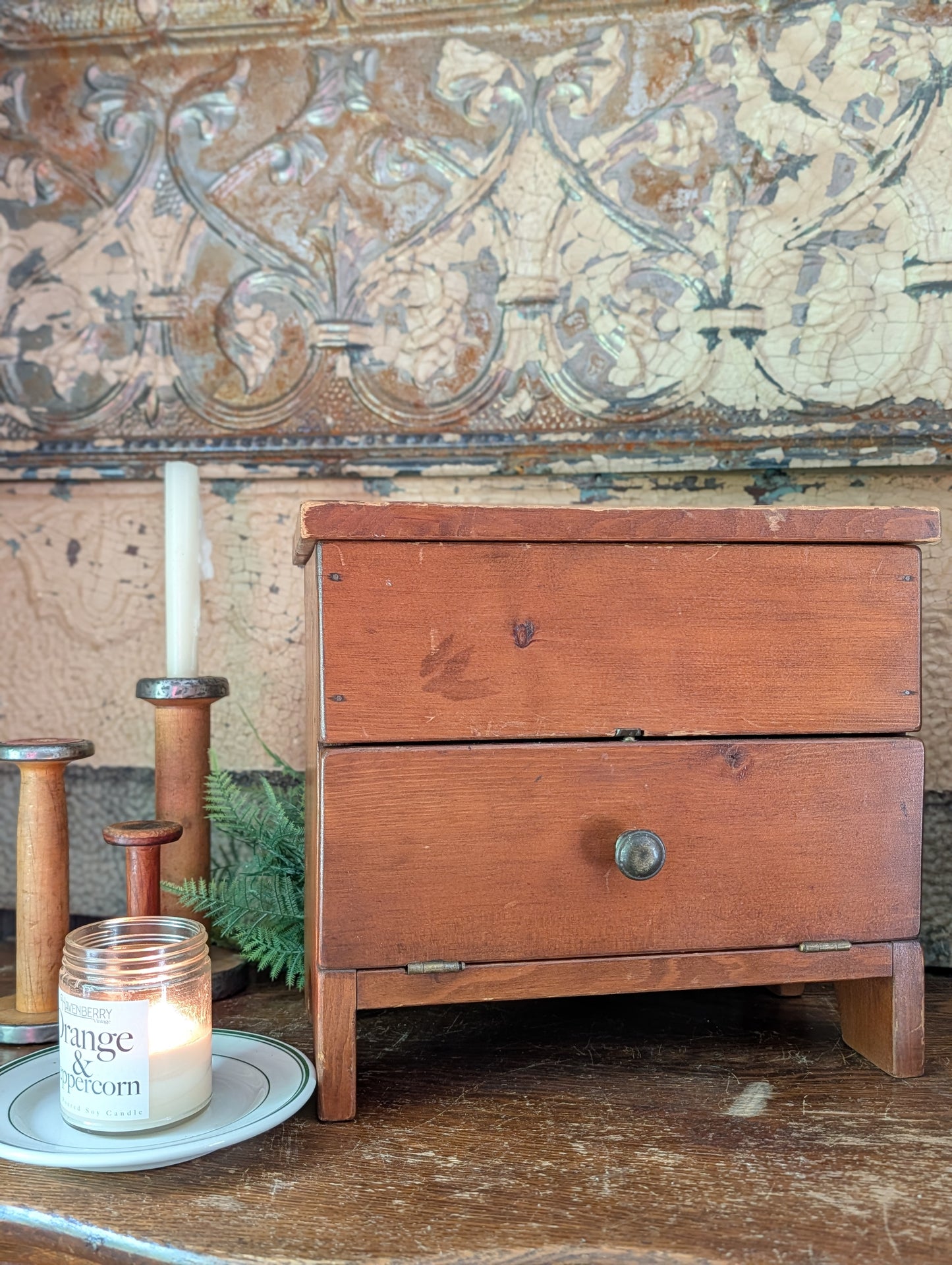 Wood shoe shine box