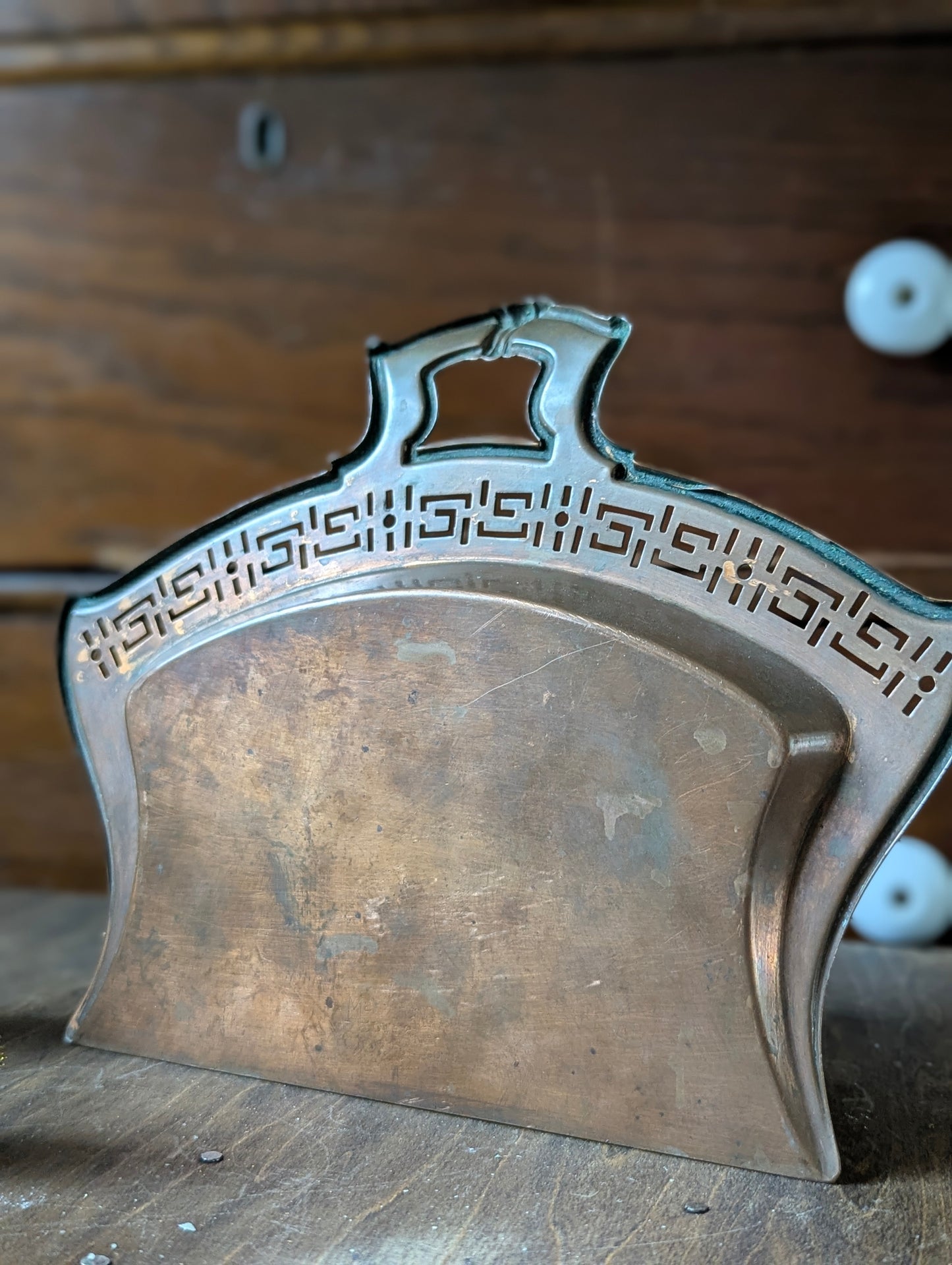 Copper crumb catcher silent butler