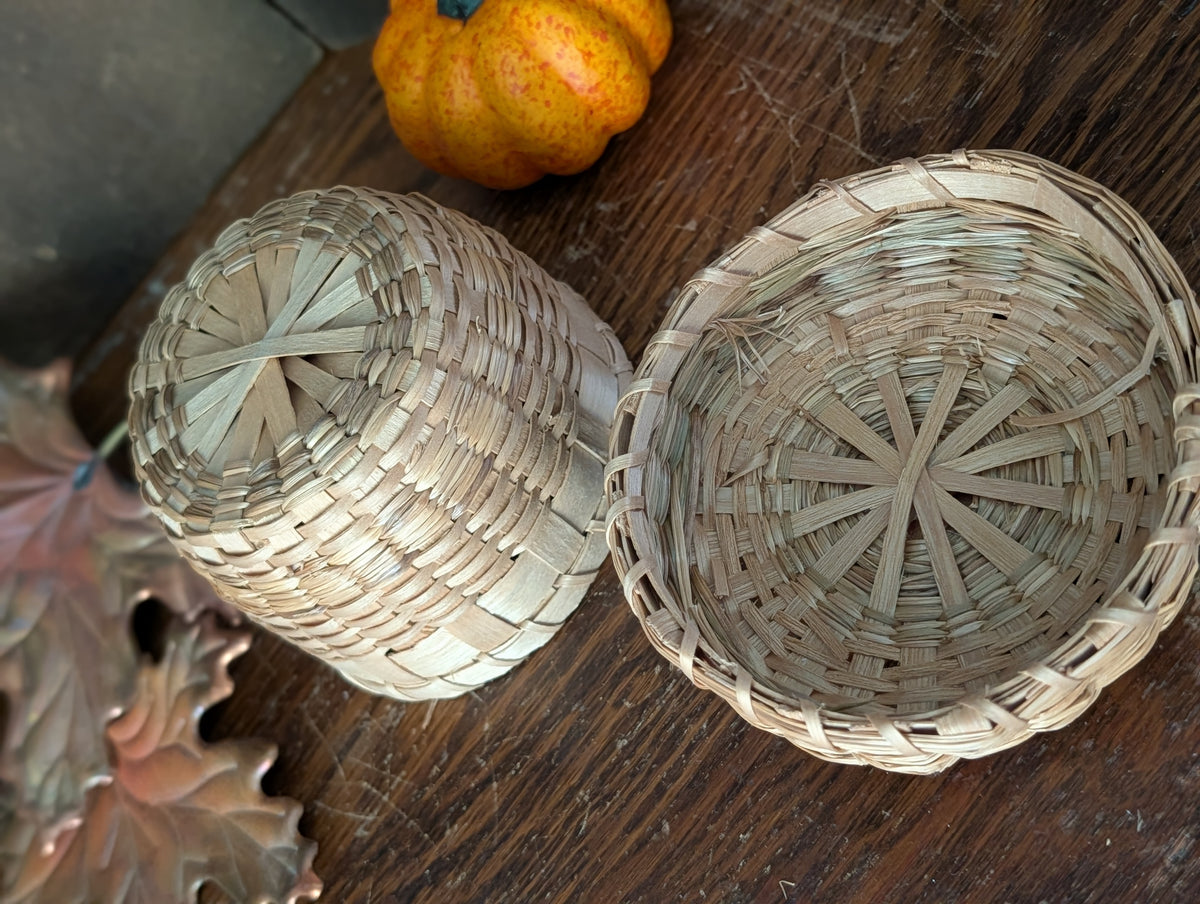 Lidded basket