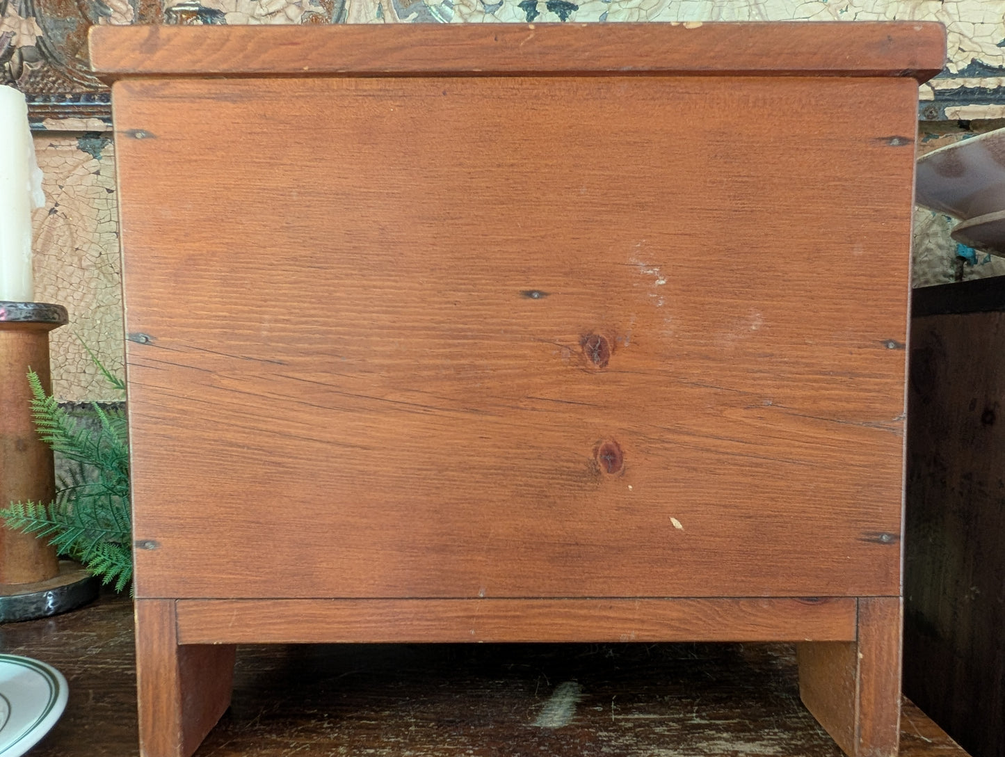 Wood shoe shine box