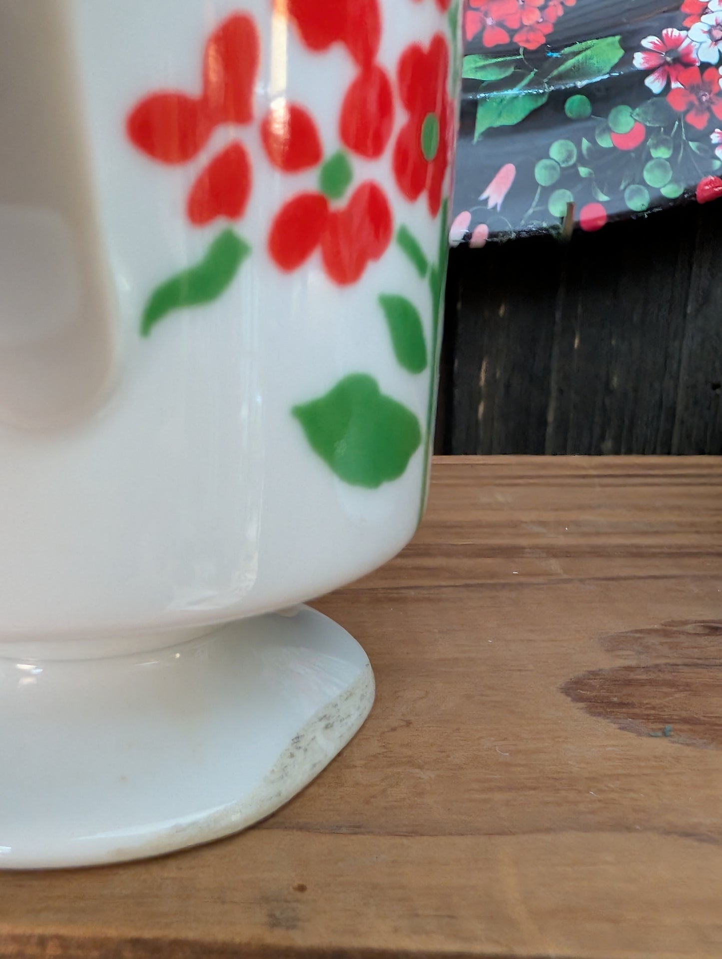 Pedestal mug pair