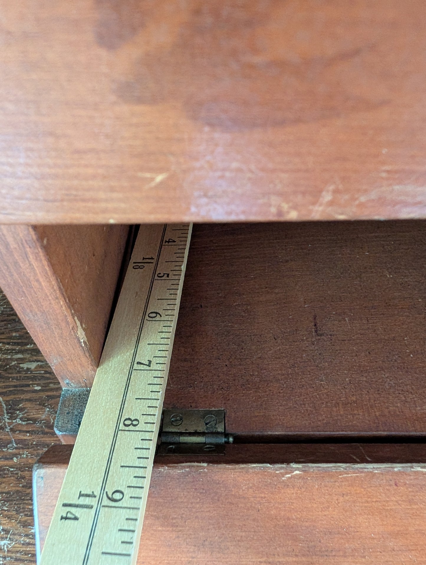 Wood shoe shine box