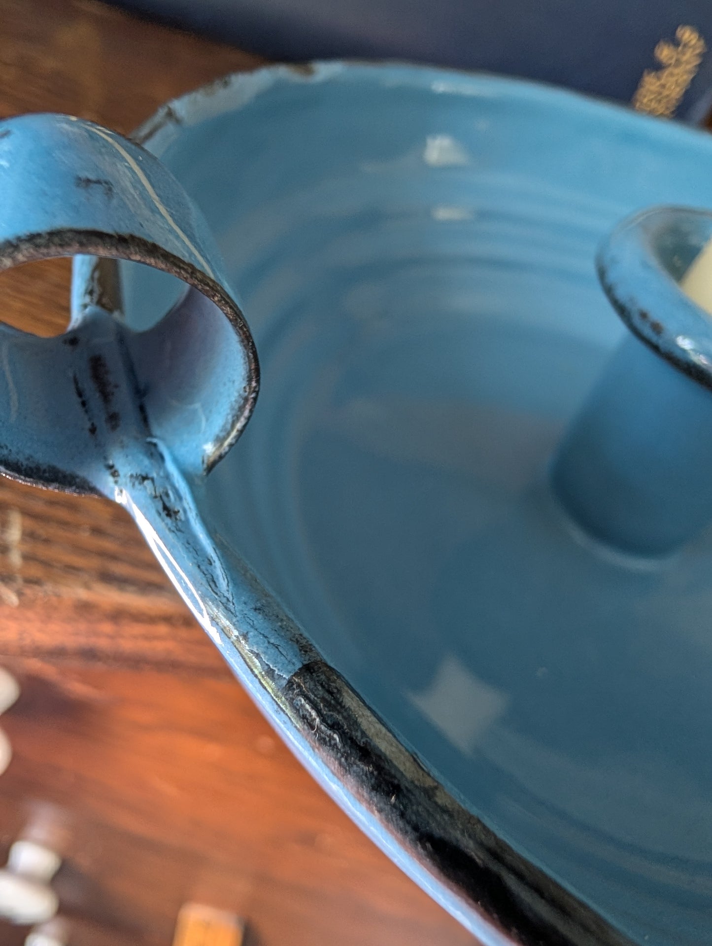 Enamel candle holder