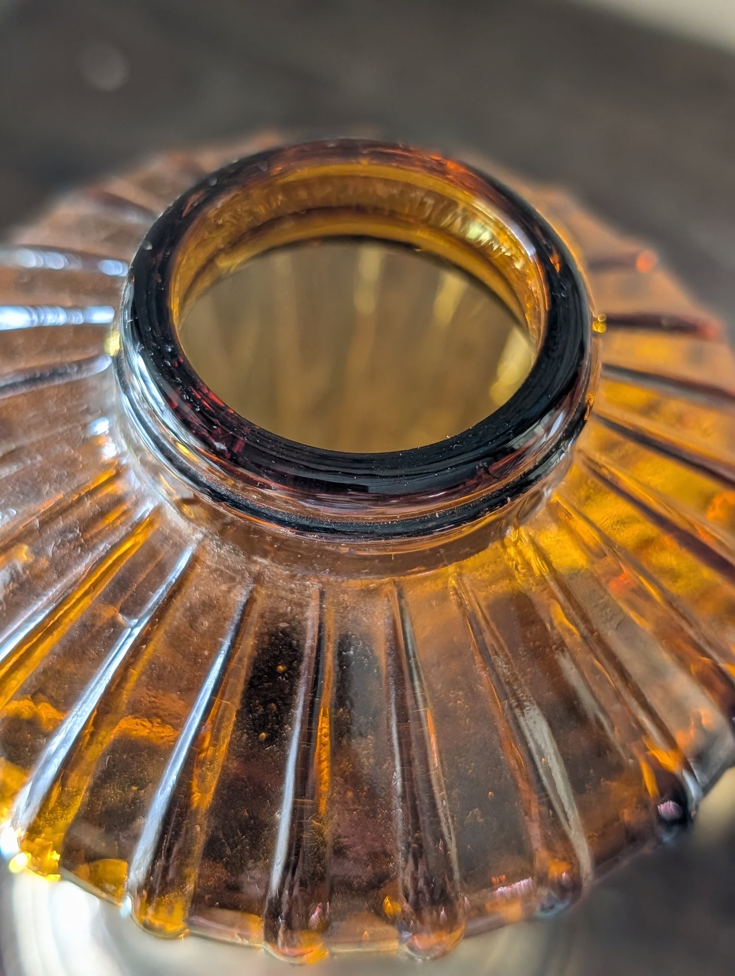 Oil/kerosene lamp