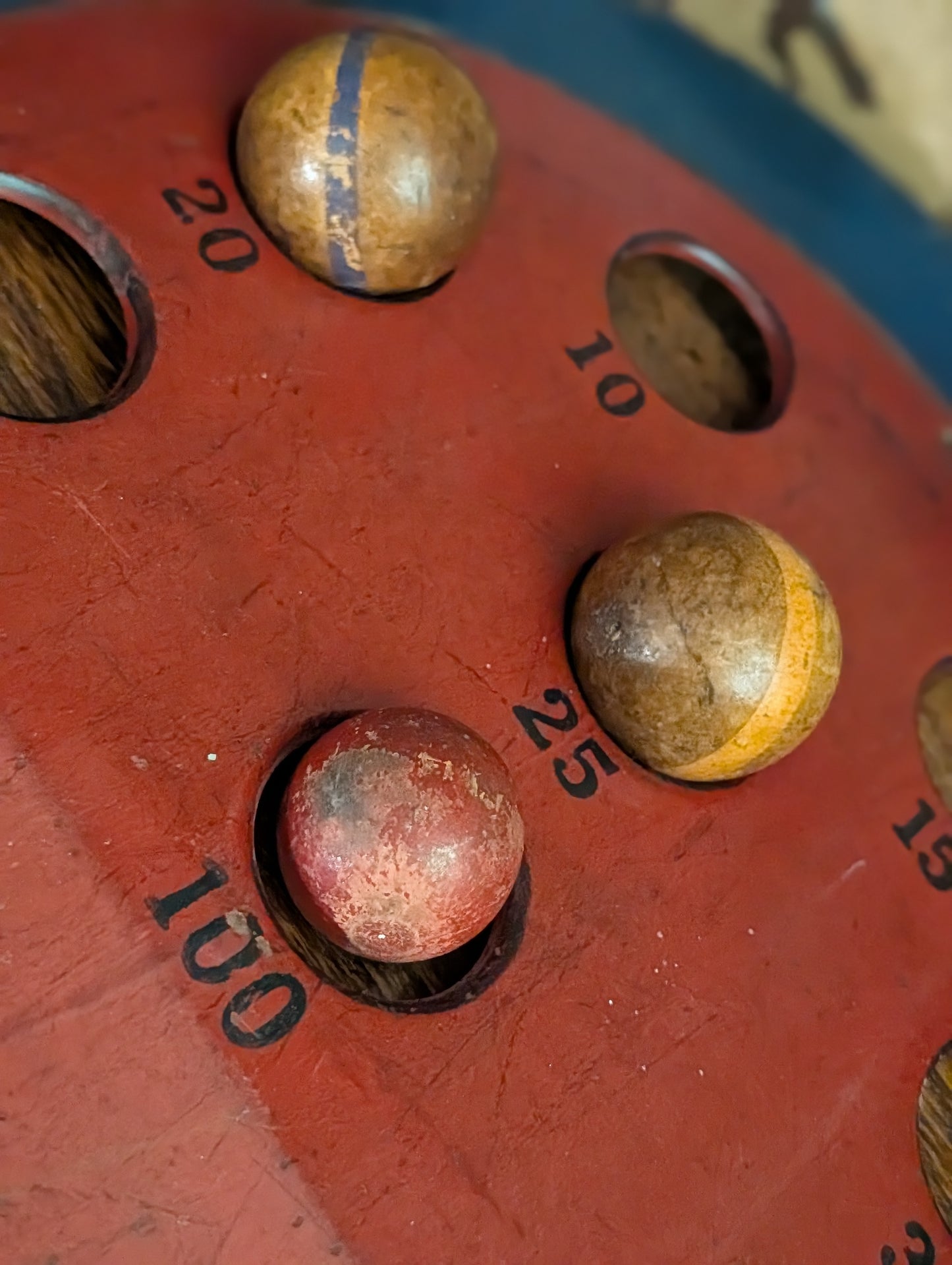Skee-ball game board