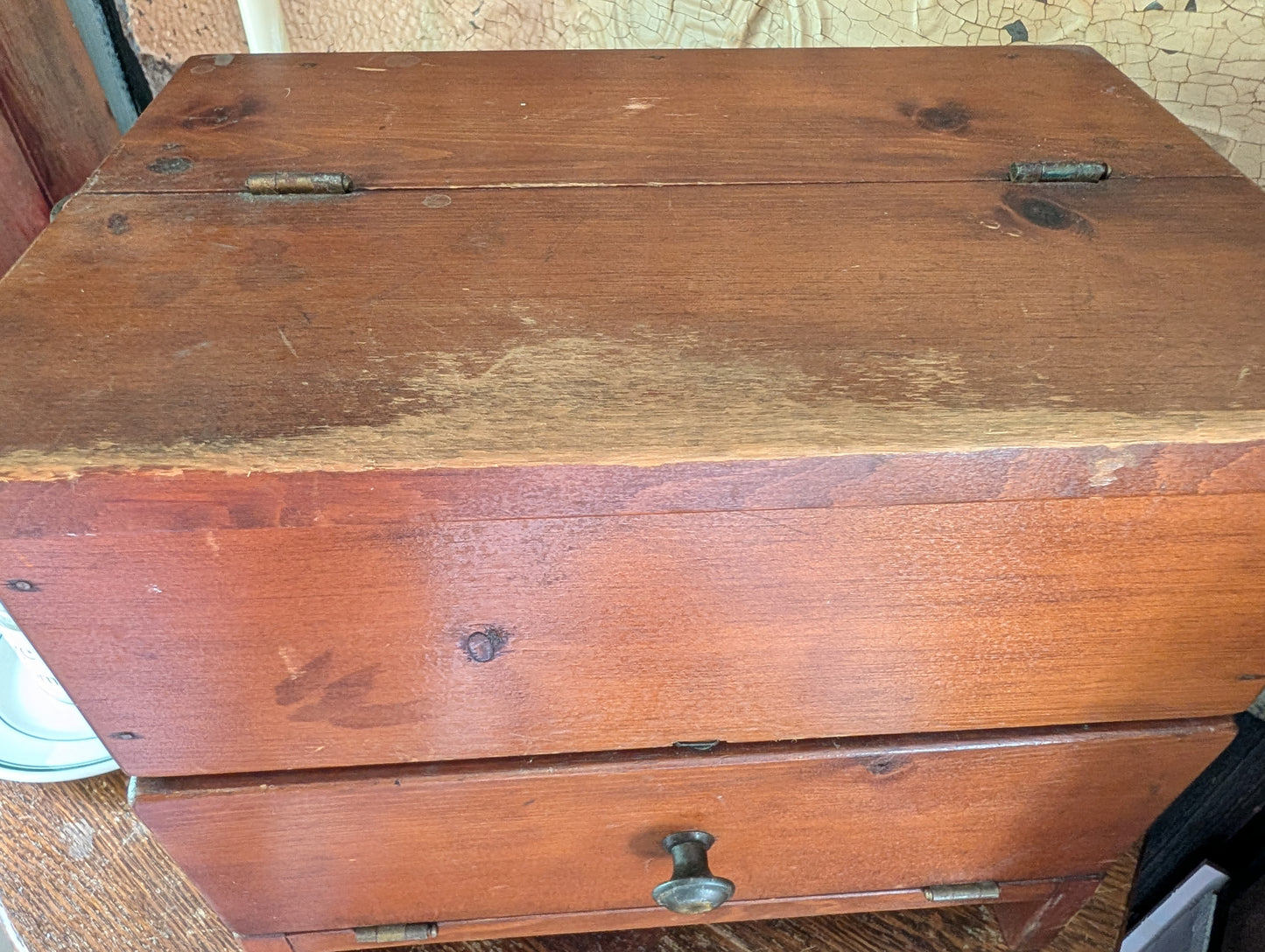 Wood shoe shine box