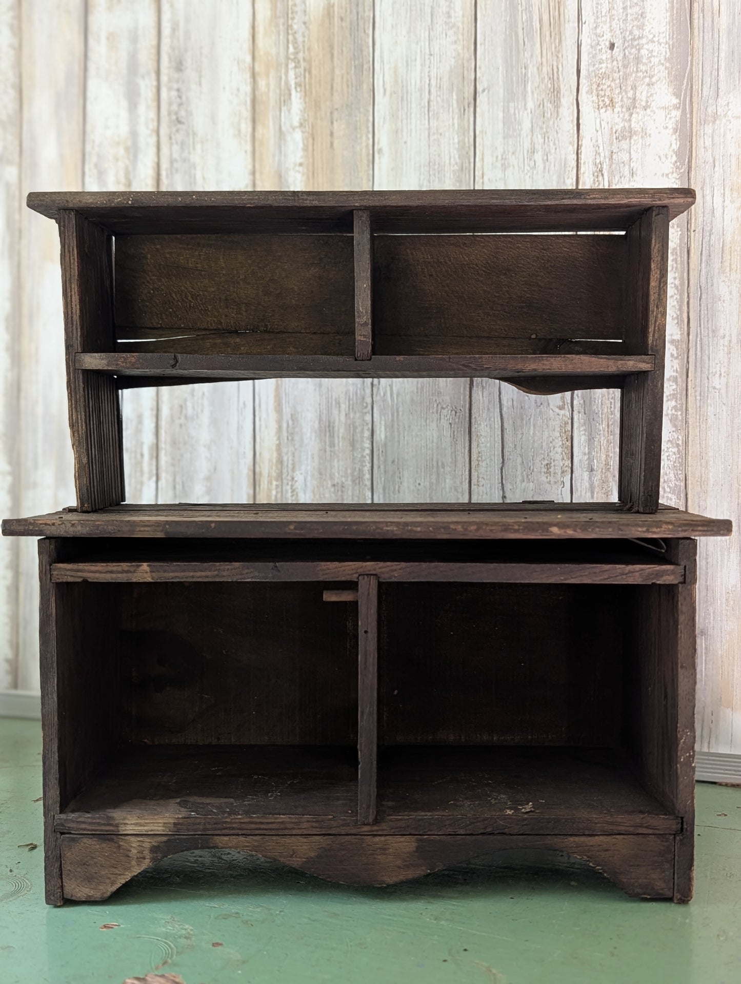 Child's doll hutch/cabinet