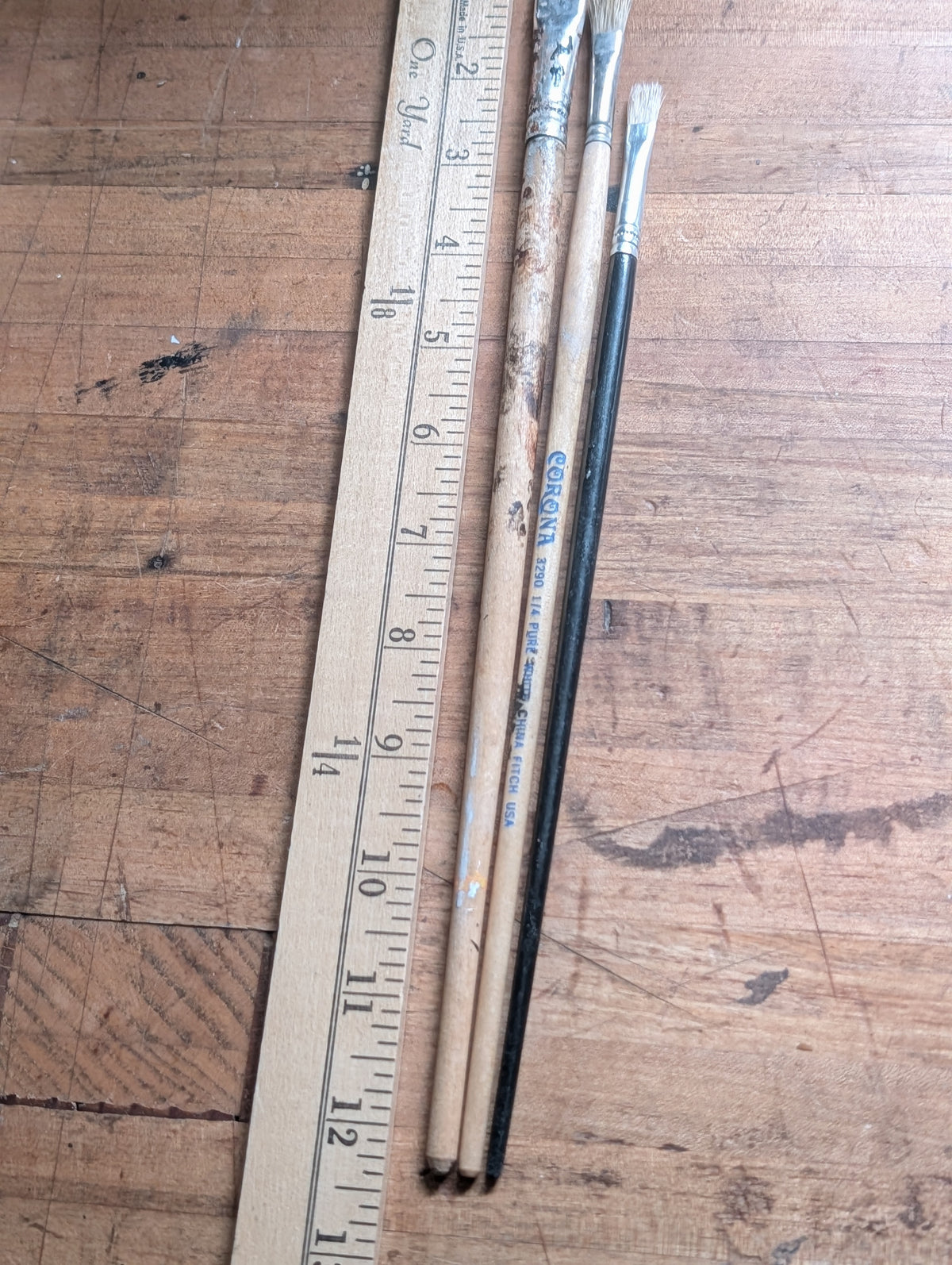 Artist brushes