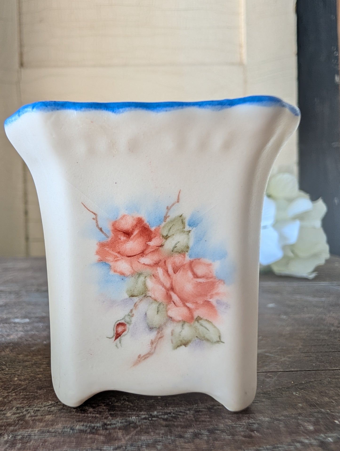 Mini pot with bluebird egg
