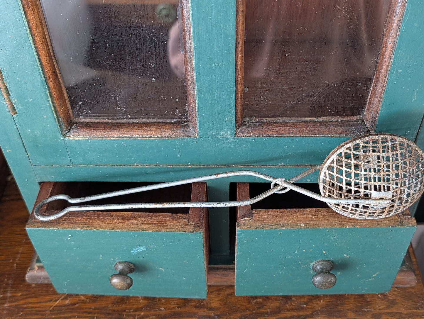 Metal soap saver