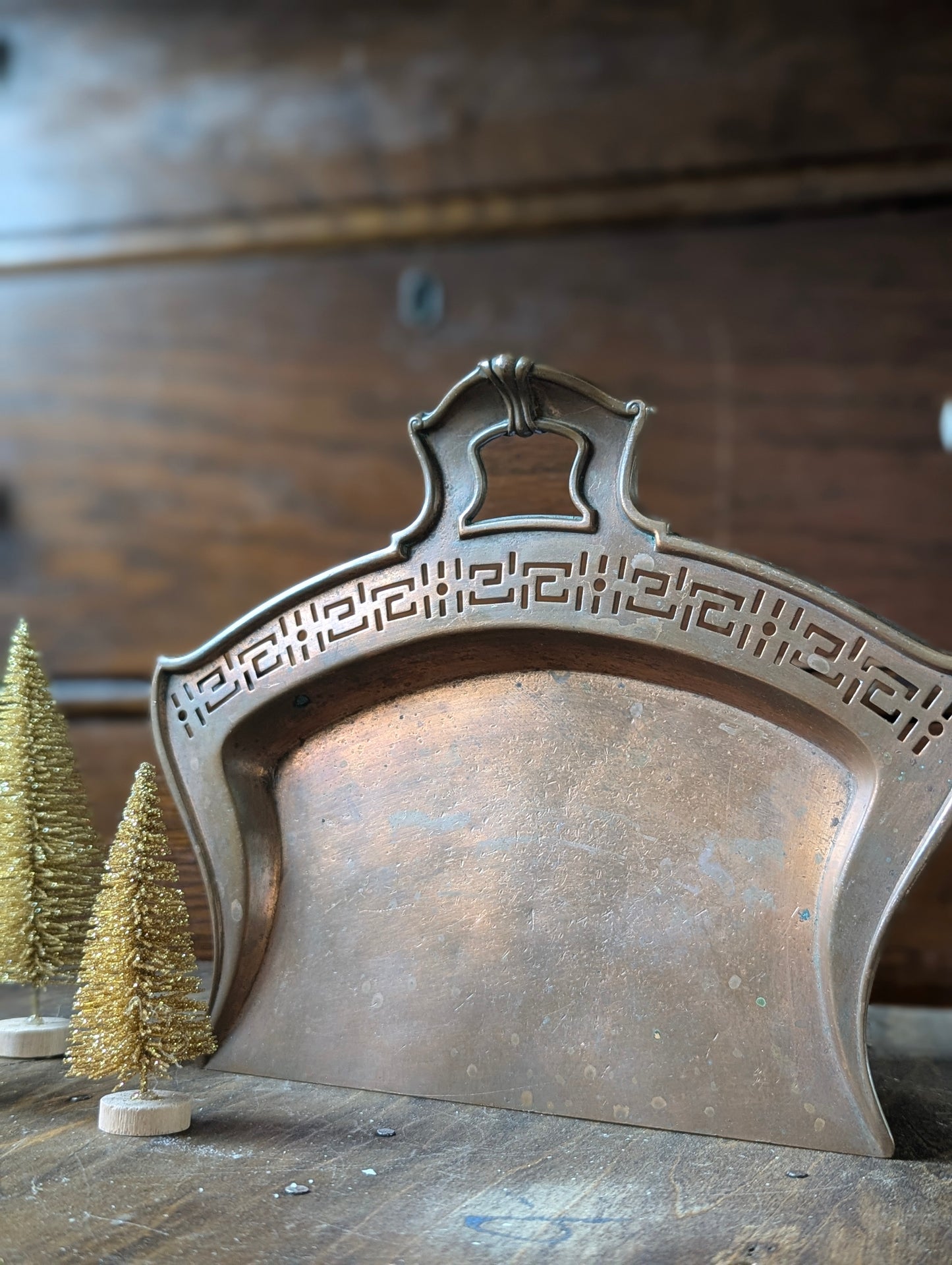 Copper crumb catcher silent butler