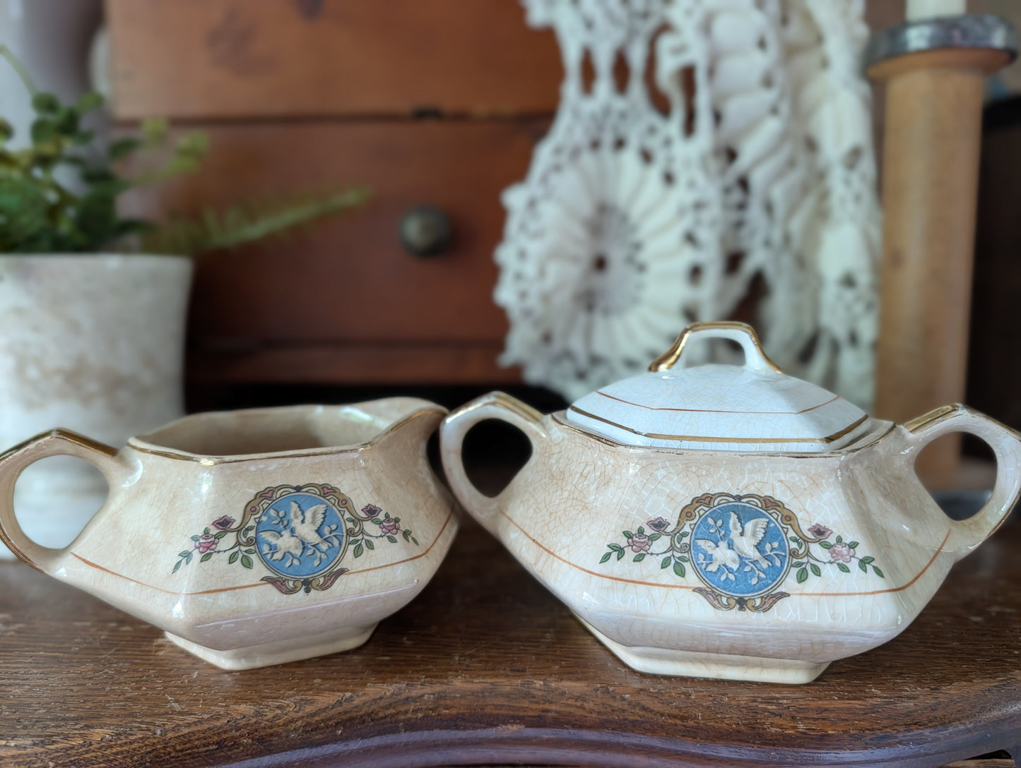 Martha Washington dove sugar and creamer