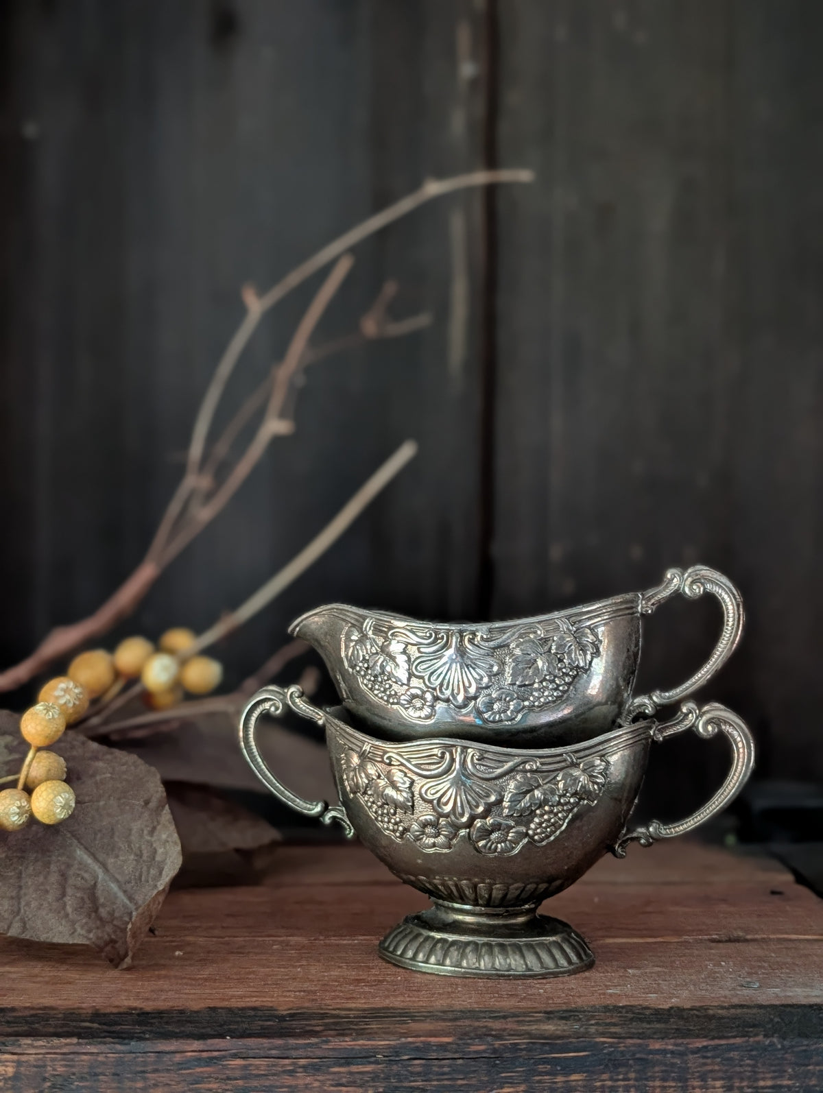 Creamer and sugar dish