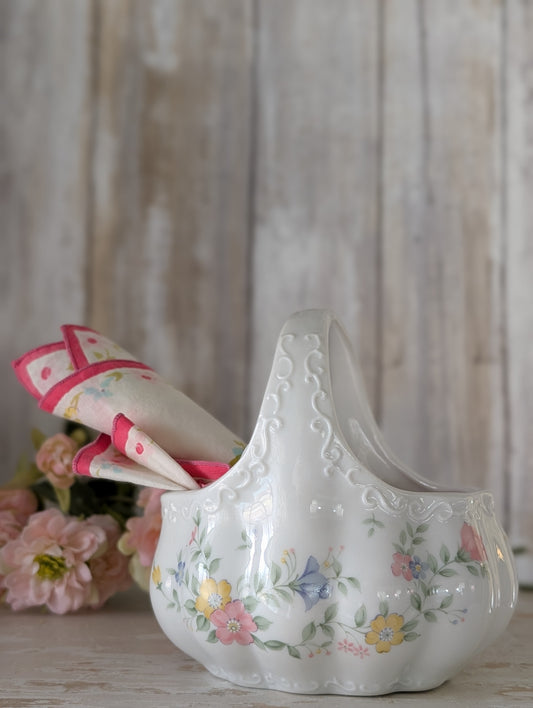 Floral basket